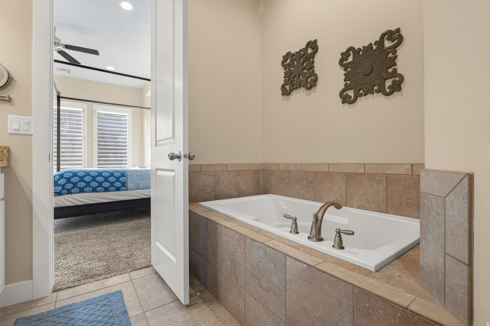 CORAL RIDGE TOWNHOMES PH 3-C - Residential