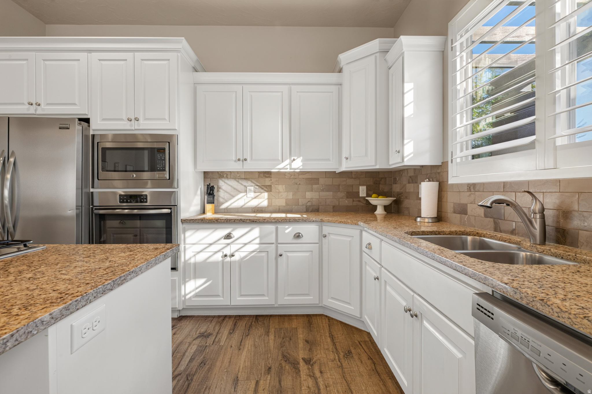 CORAL RIDGE TOWNHOMES PH 3-C - Residential