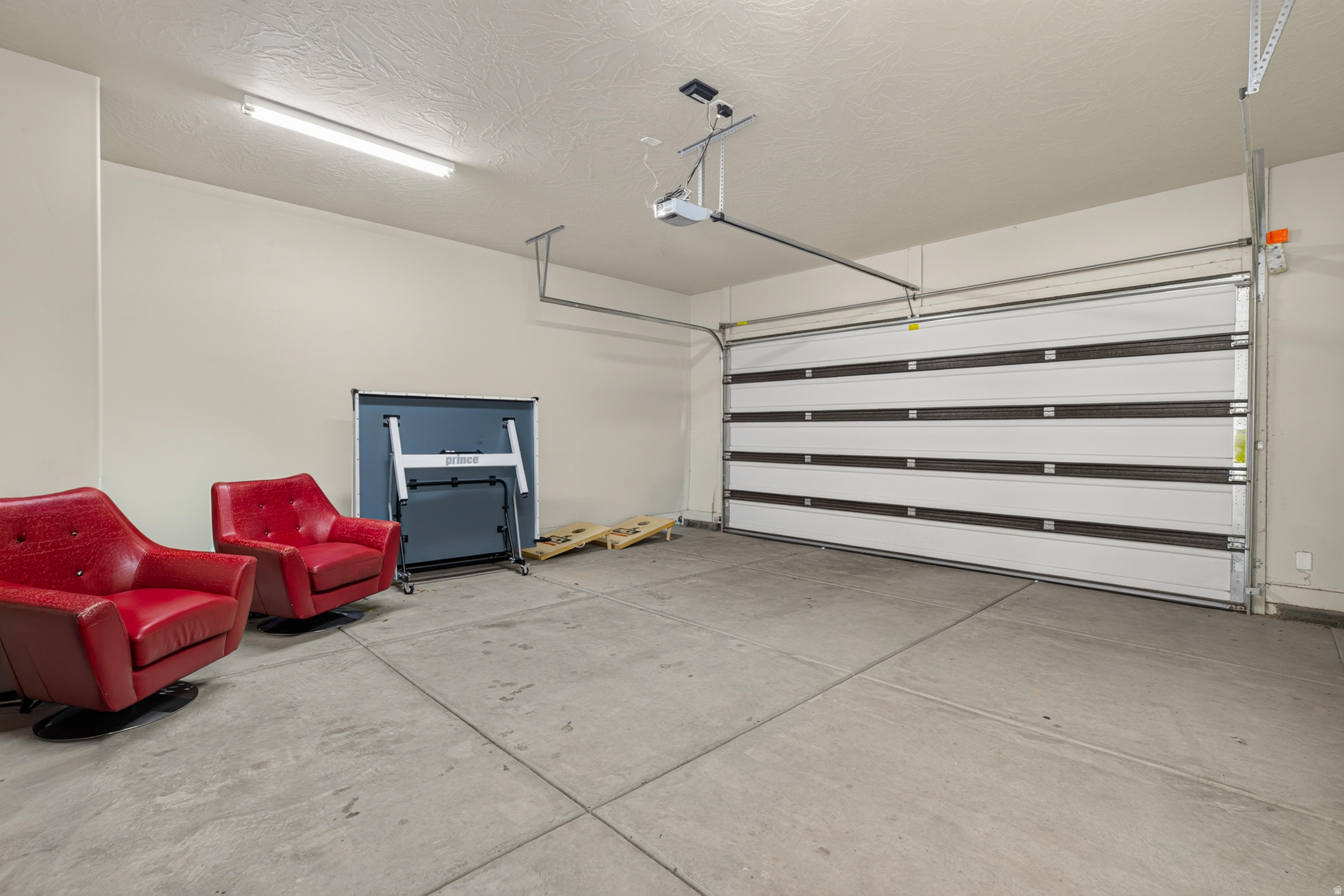CORAL RIDGE TOWNHOMES PH 3-C - Residential