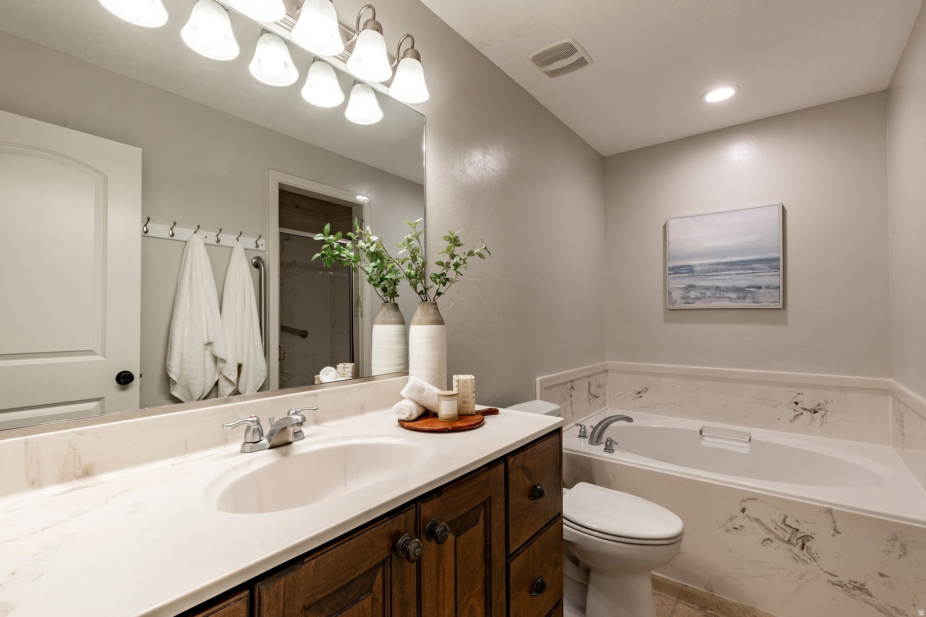 VILLAS AT RIVER OAKS - Residential