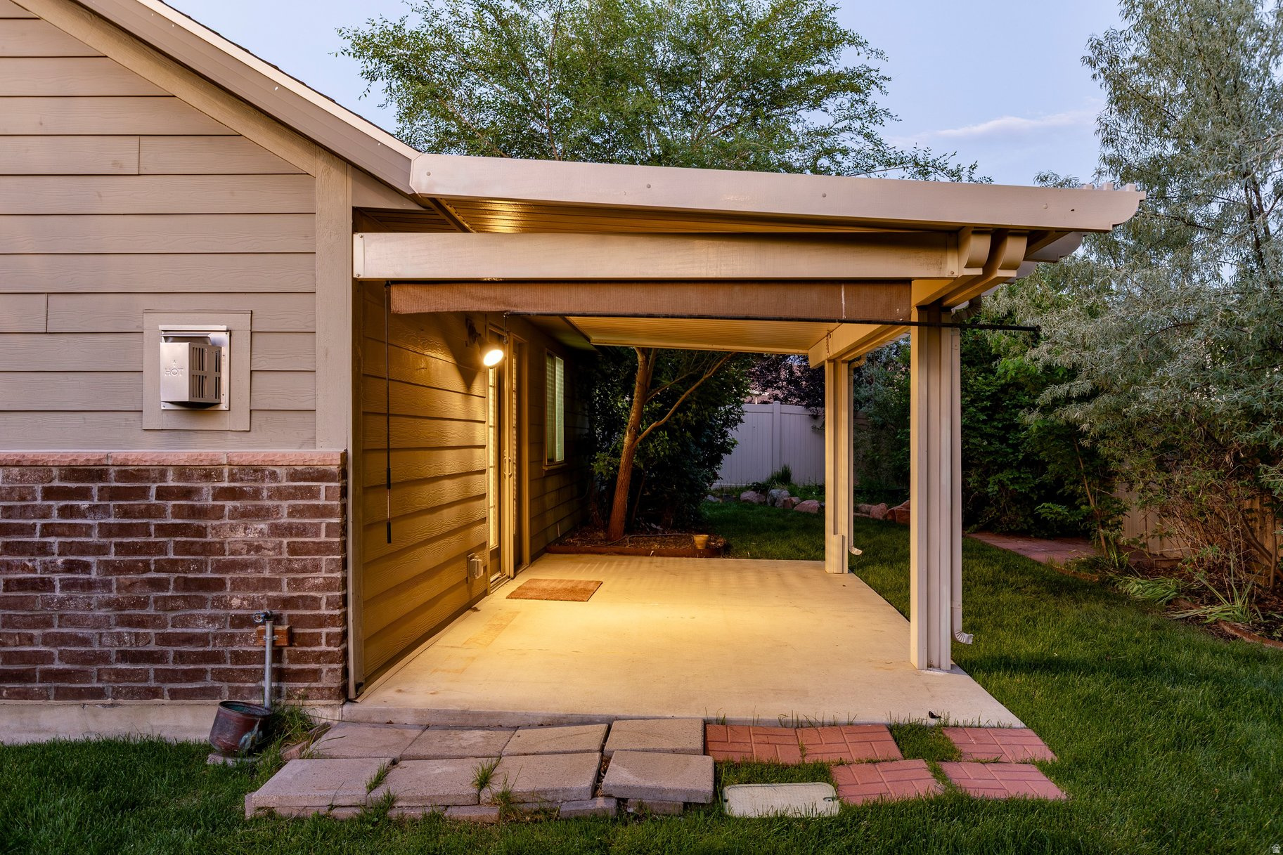 VILLAS AT RIVER OAKS - Residential