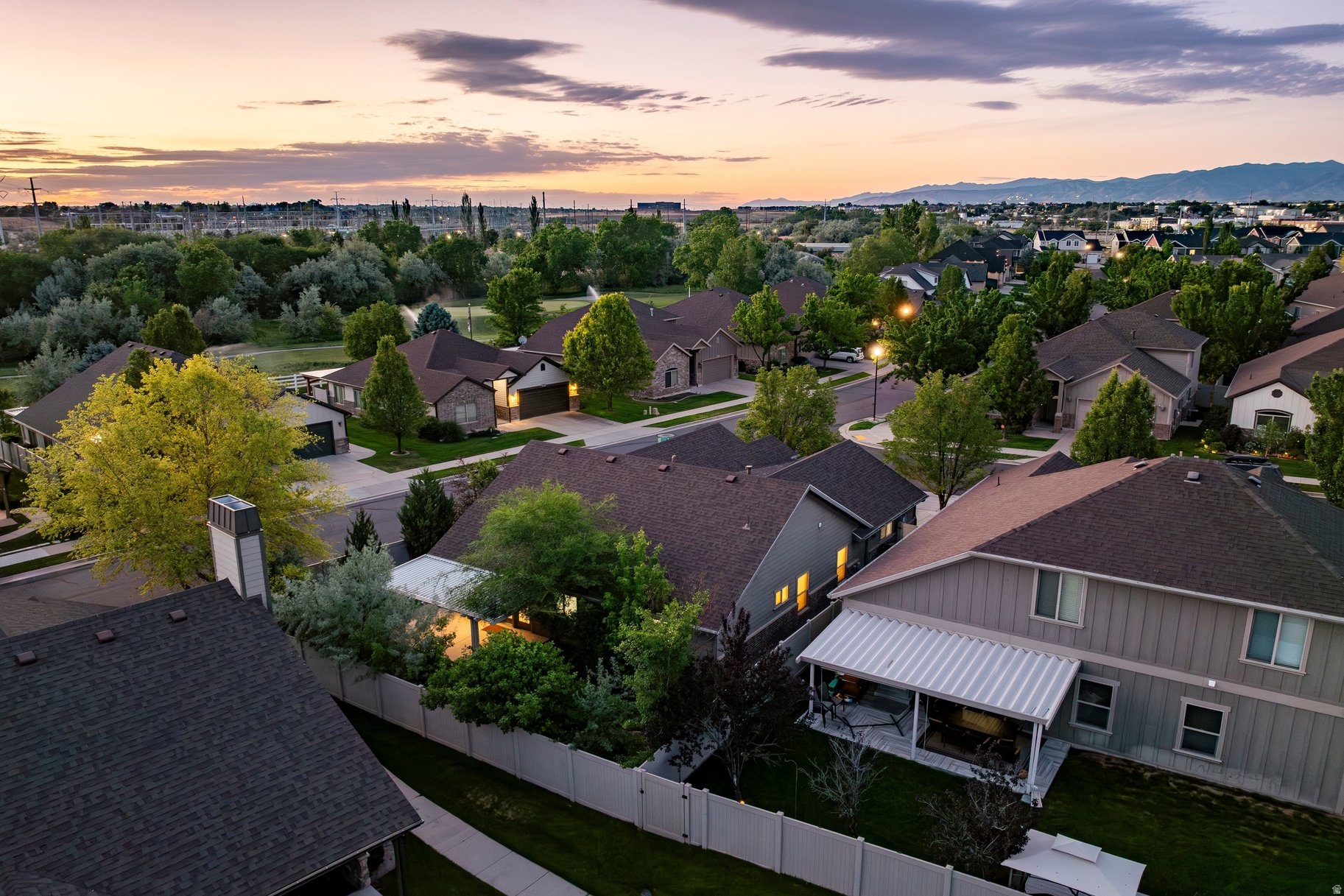 VILLAS AT RIVER OAKS - Residential