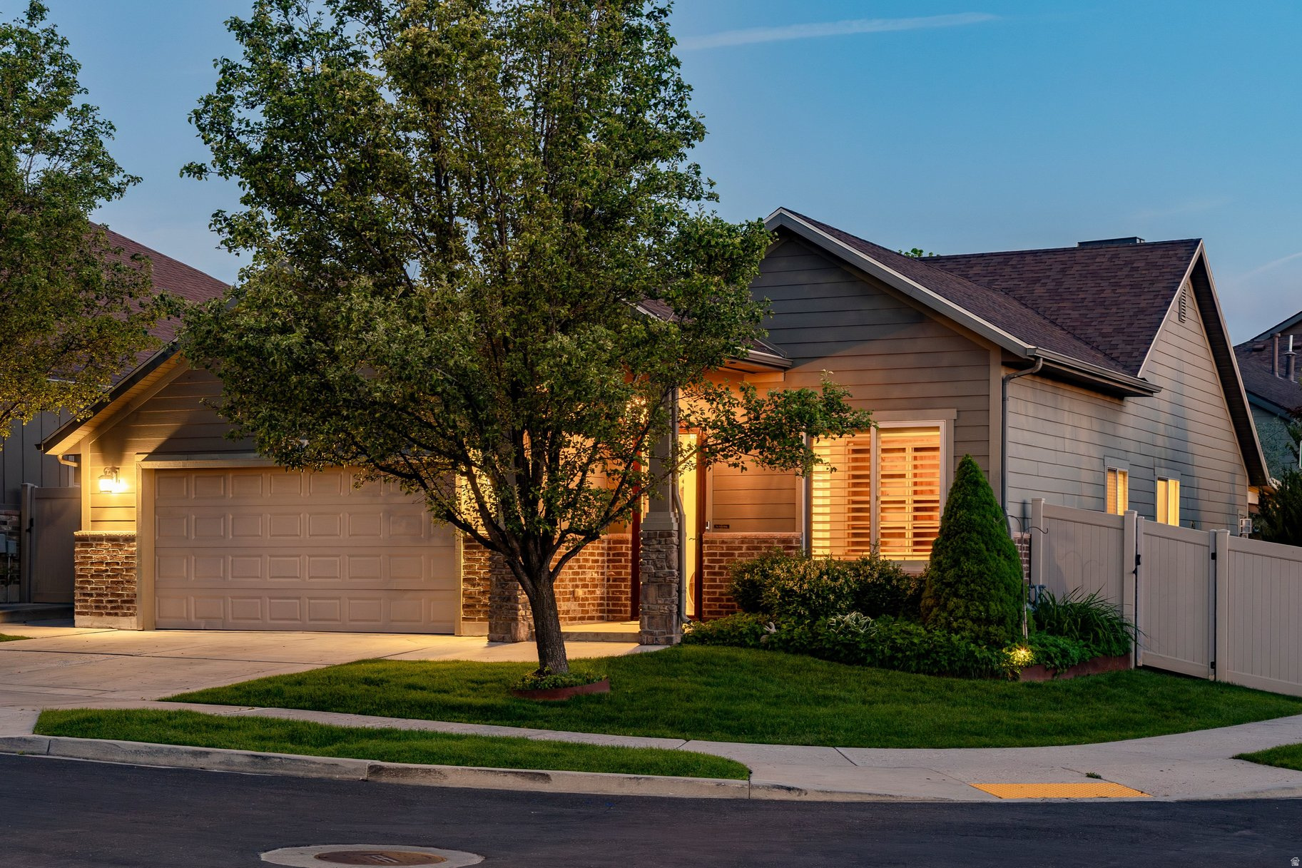 VILLAS AT RIVER OAKS - Residential