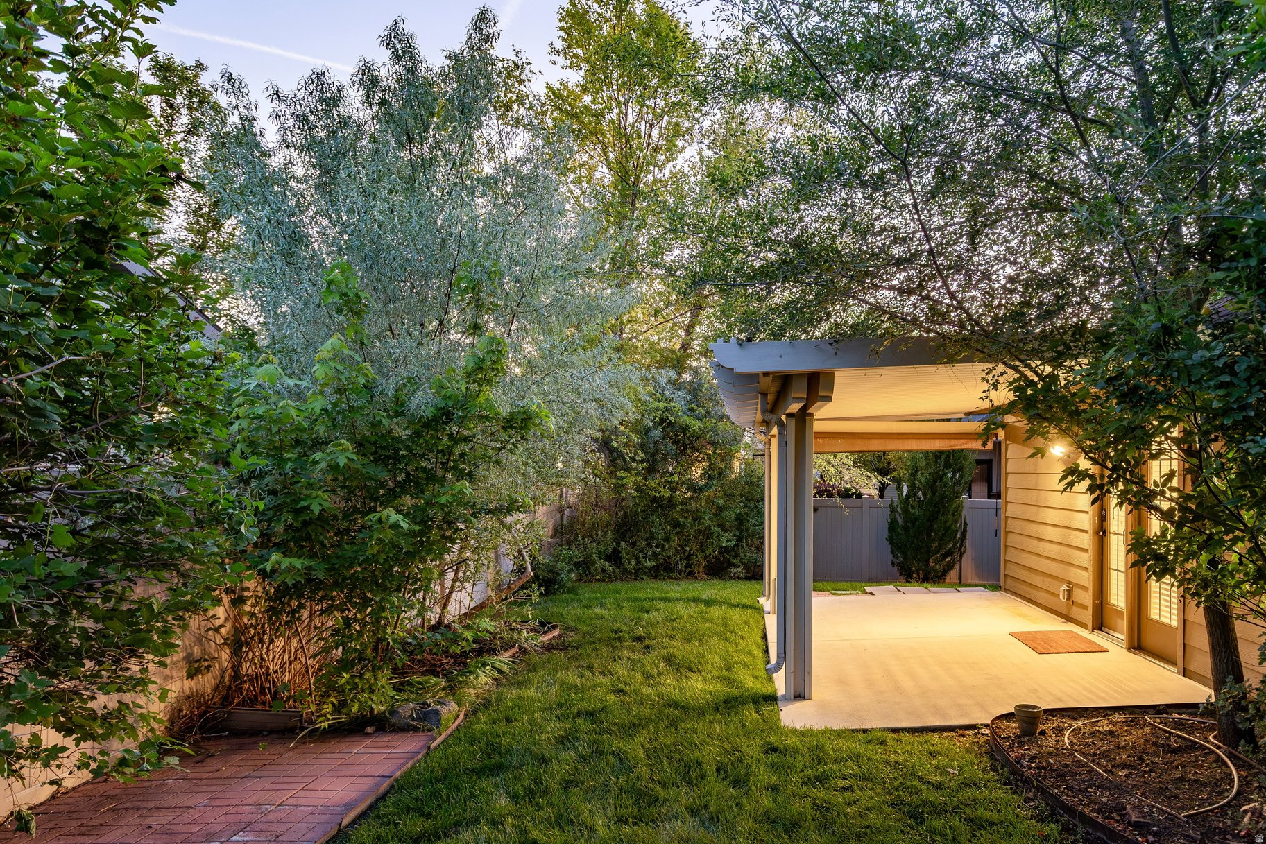 VILLAS AT RIVER OAKS - Residential