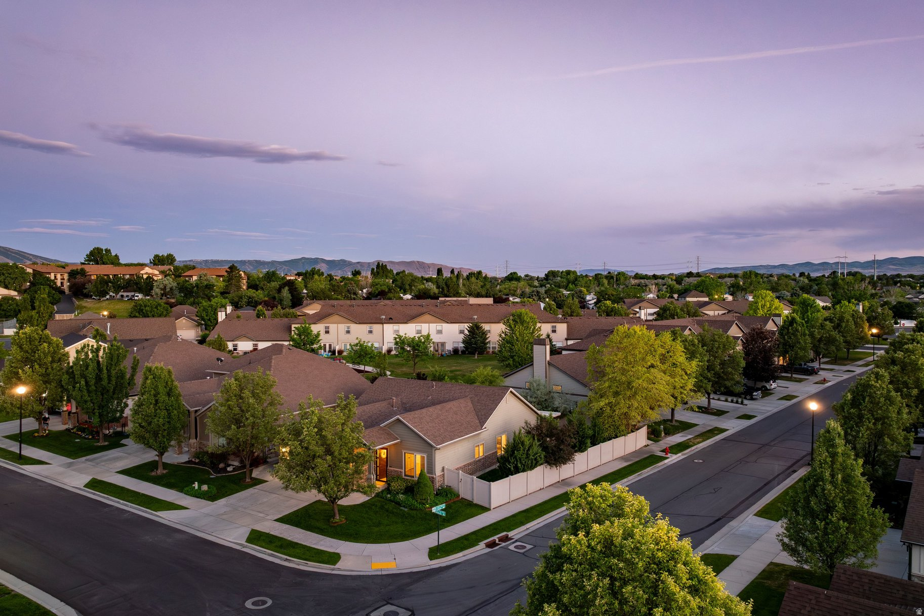 VILLAS AT RIVER OAKS - Residential