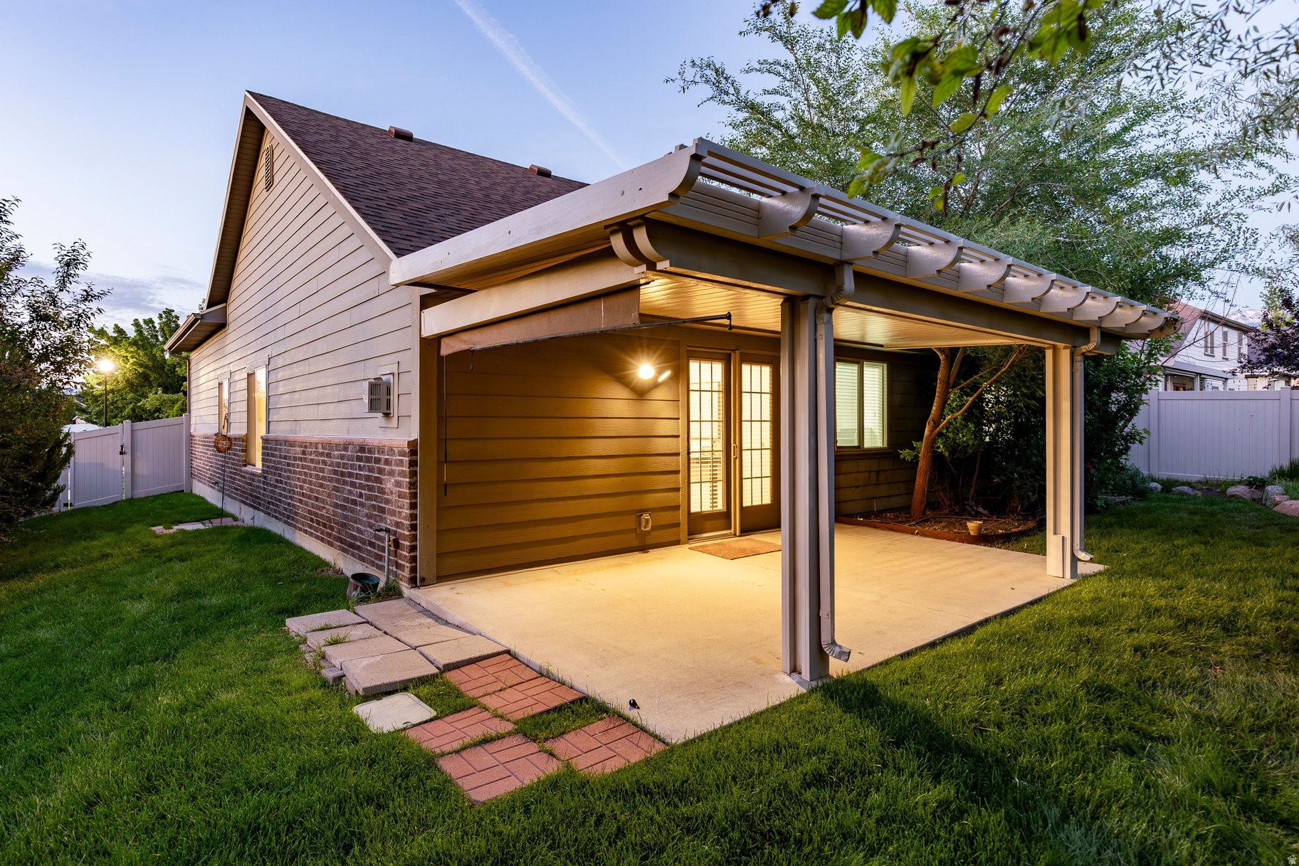 VILLAS AT RIVER OAKS - Residential