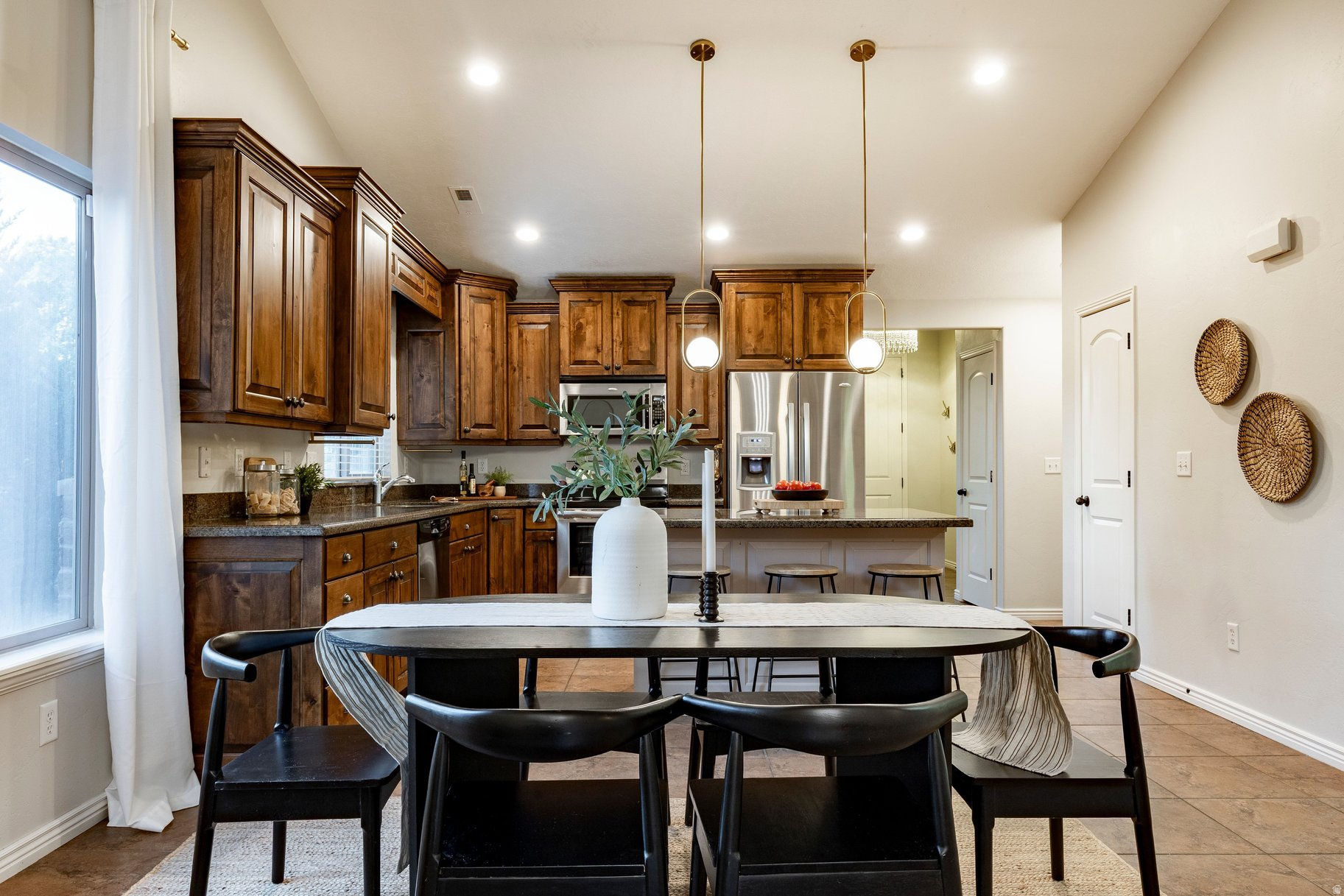 VILLAS AT RIVER OAKS - Residential