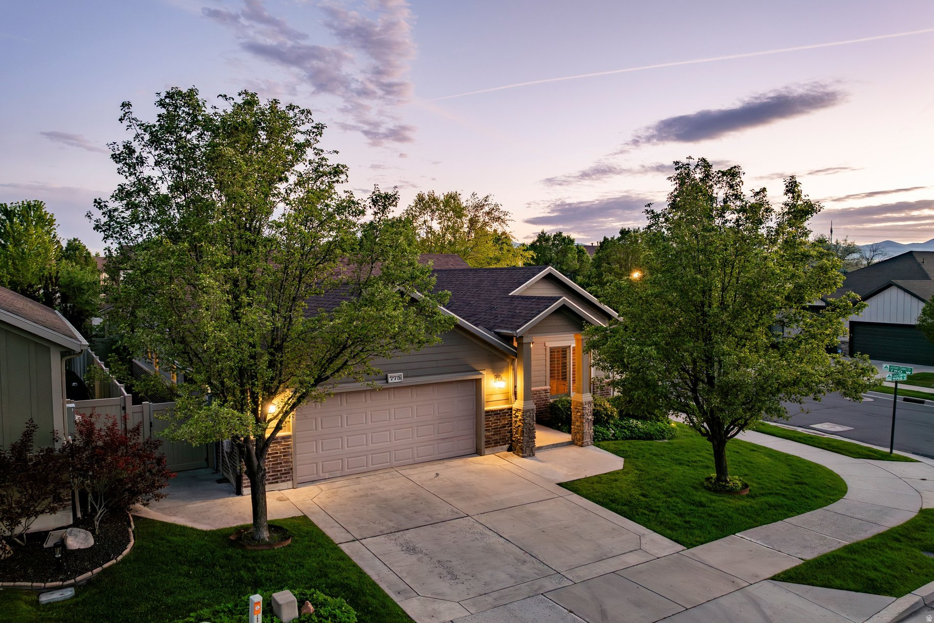 VILLAS AT RIVER OAKS - Residential