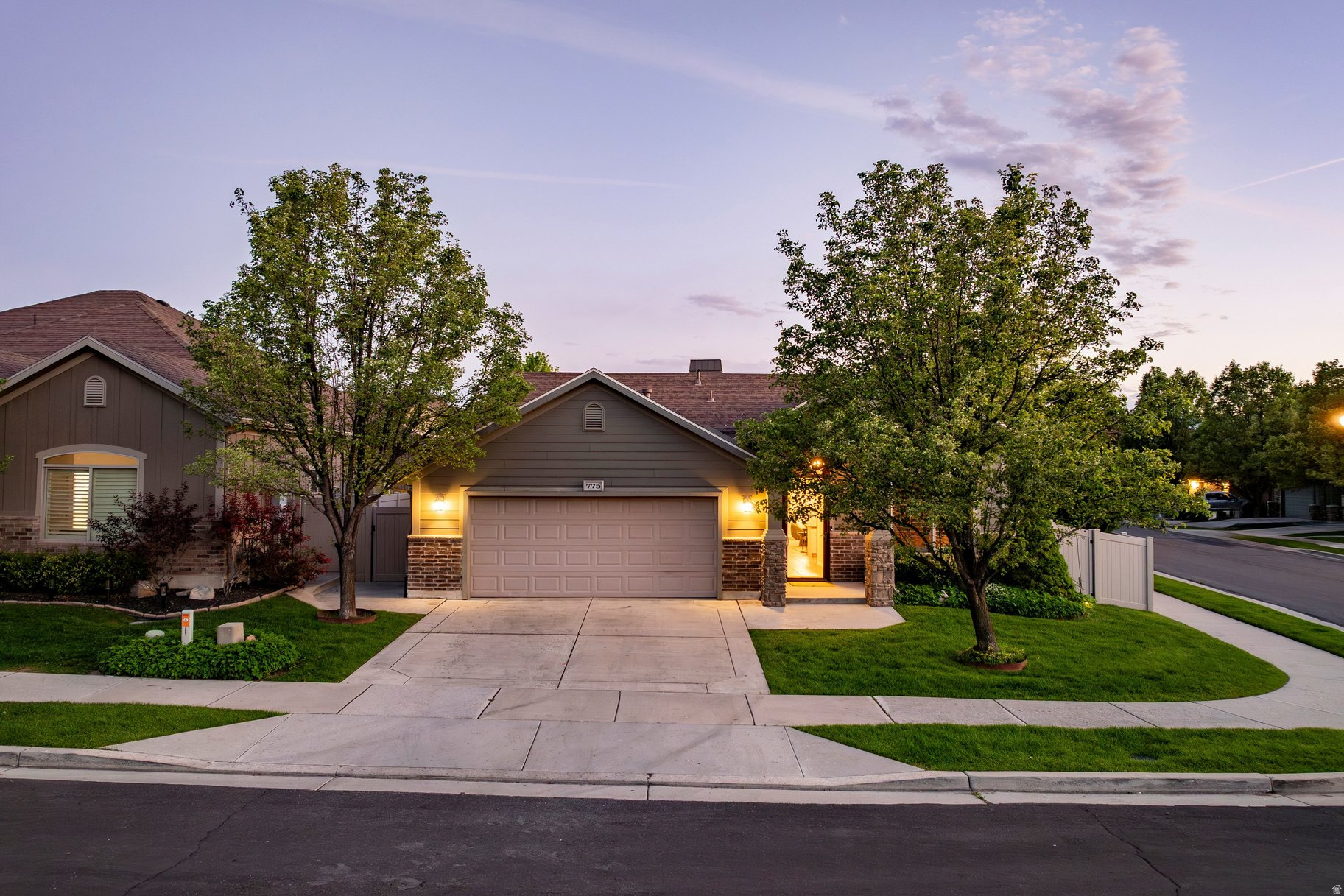 VILLAS AT RIVER OAKS - Residential