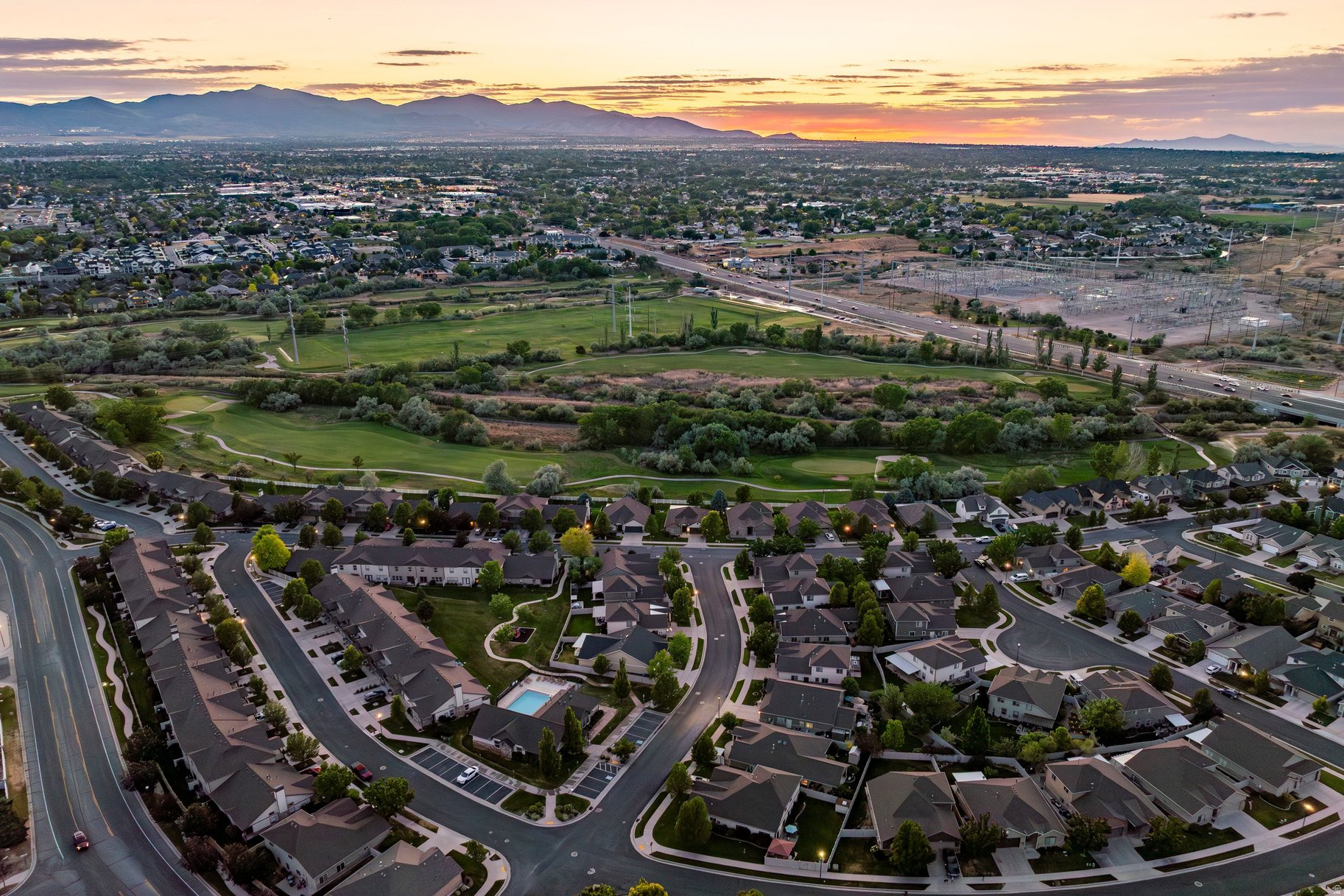 VILLAS AT RIVER OAKS - Residential