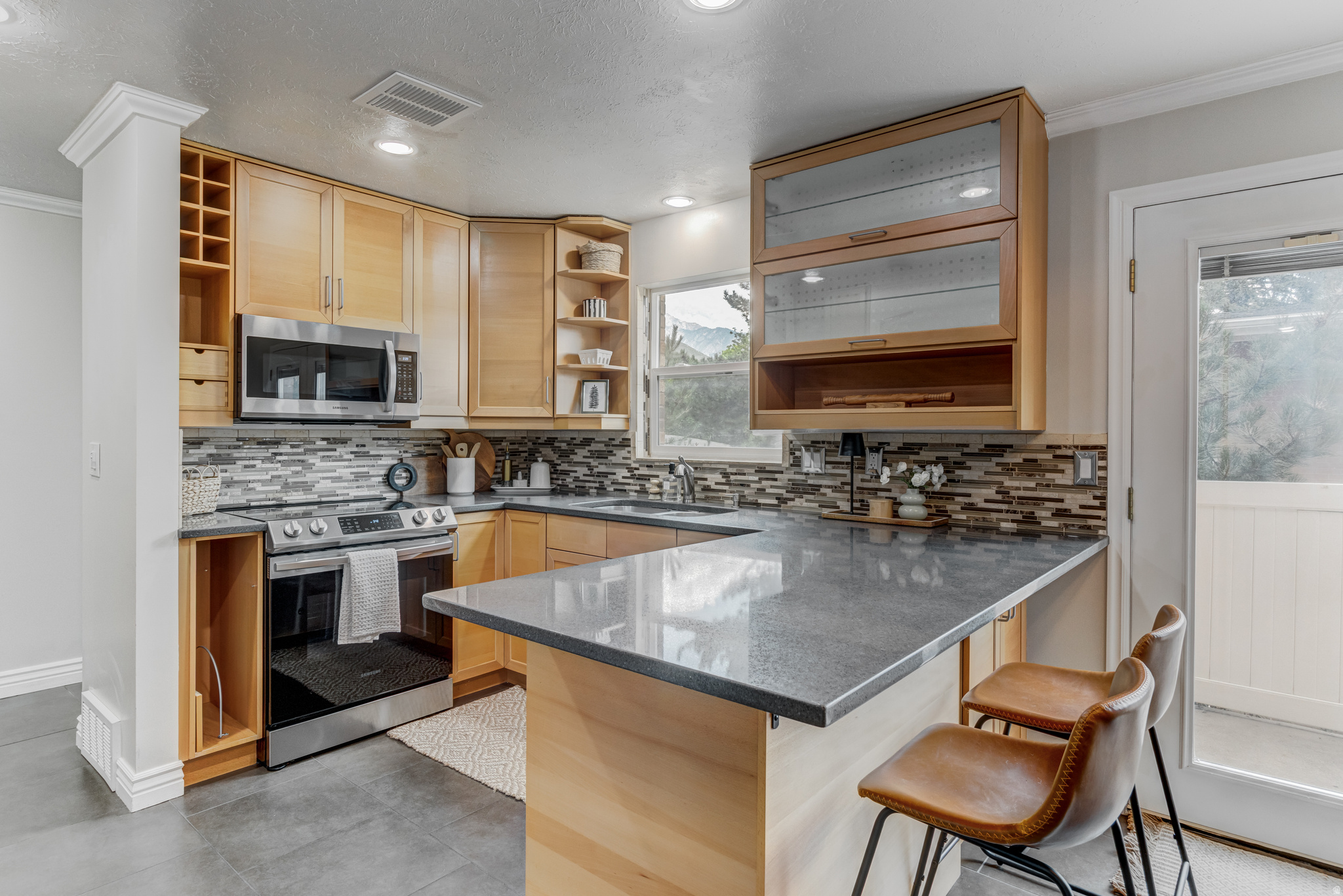 HOLLADAY VIL - Residential