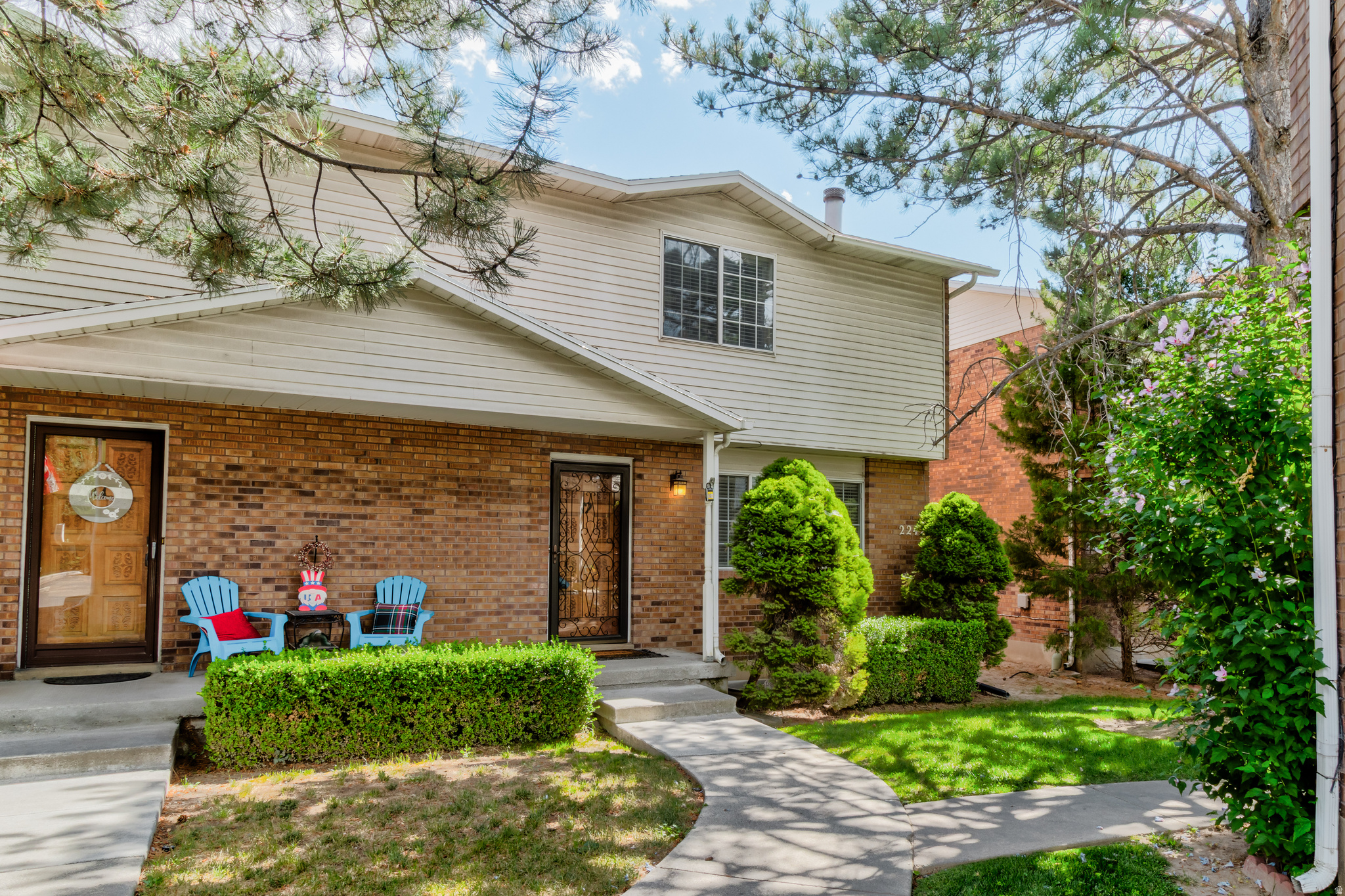 HOLLADAY VIL - Residential