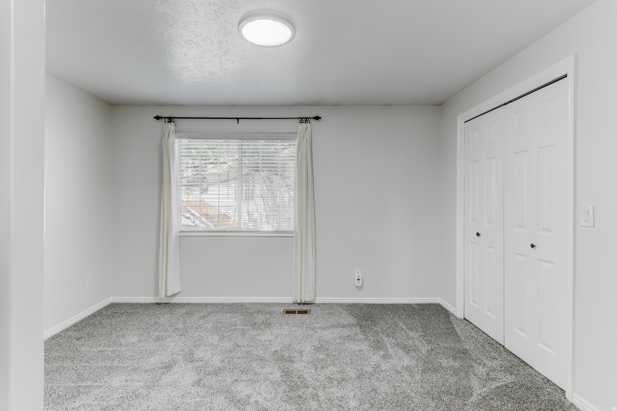 HOLLADAY VIL - Residential