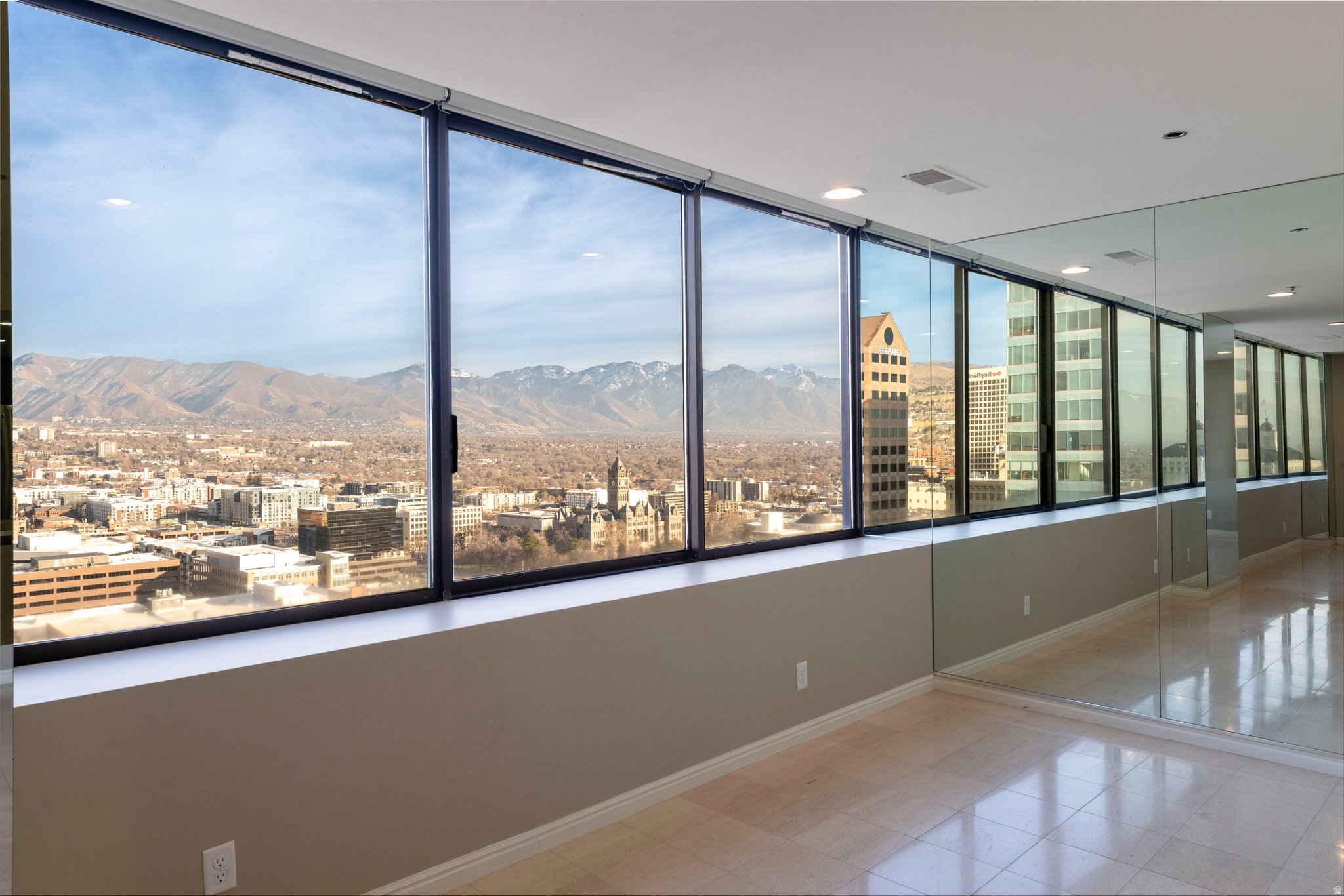 AMERICAN TOWERS - Residential