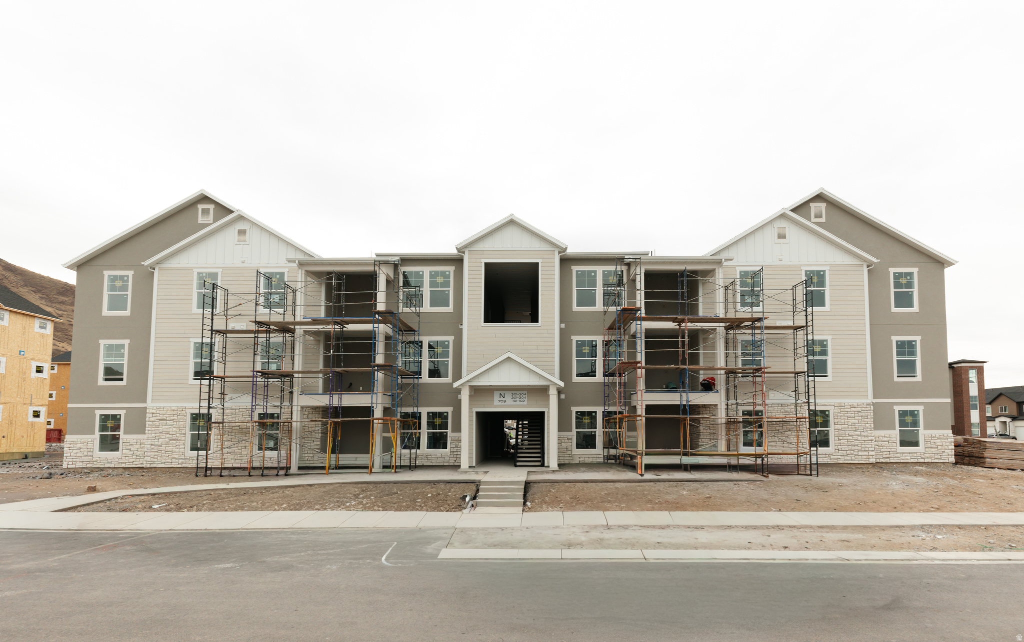 Rock bottom pricing alert! This home is priced to move and packed with value-blink and it might be gone! *DON'T MISS OUT ON THIS MOVE-IN READY HOME! FRIDGE, WASHER & DRYER INCLUDED!* Get ready to love where you live at Harmony Ridge! These stunning condos feature soaring 9-foot ceilings, tons of storage, and stylish finishes that will make you swoon. Dive into top-notch amenities like a clubhouse, a fully equipped gym, sparkling pool, parks, and even pickleball courts-fun for everyone! Nestled near Spanish Fork Canyon, Harmony Ridge offers jaw-dropping views and a perfect blend of adventure and serenity. Reach out today to learn more or schedule your visit. Your dream home is calling!