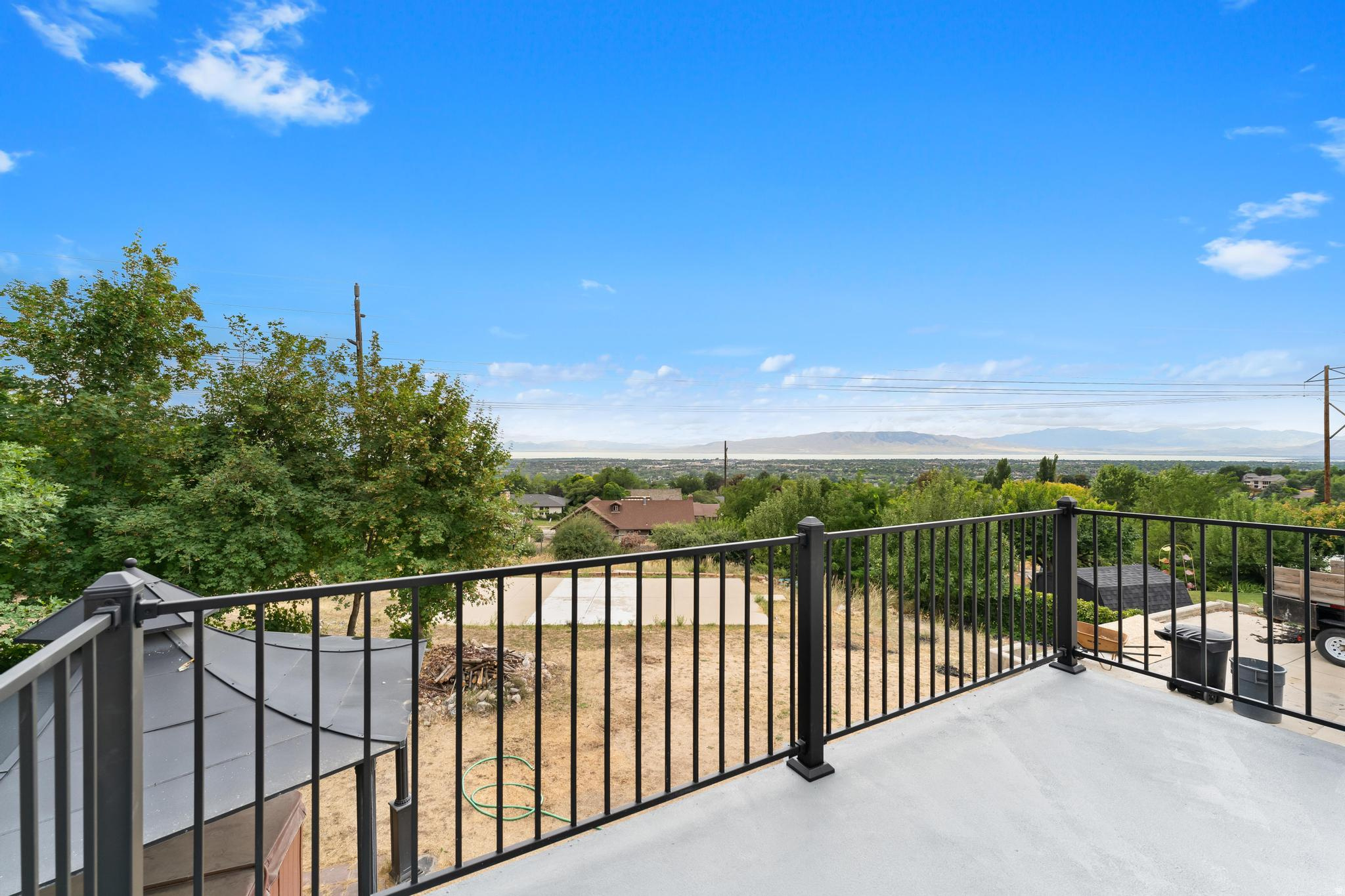 SHERWOOD HILLS - Residential
