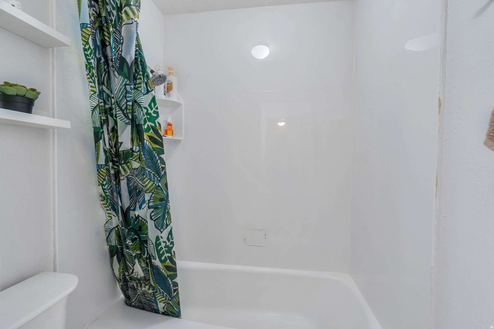 THREE FOUNTAINS - Residential