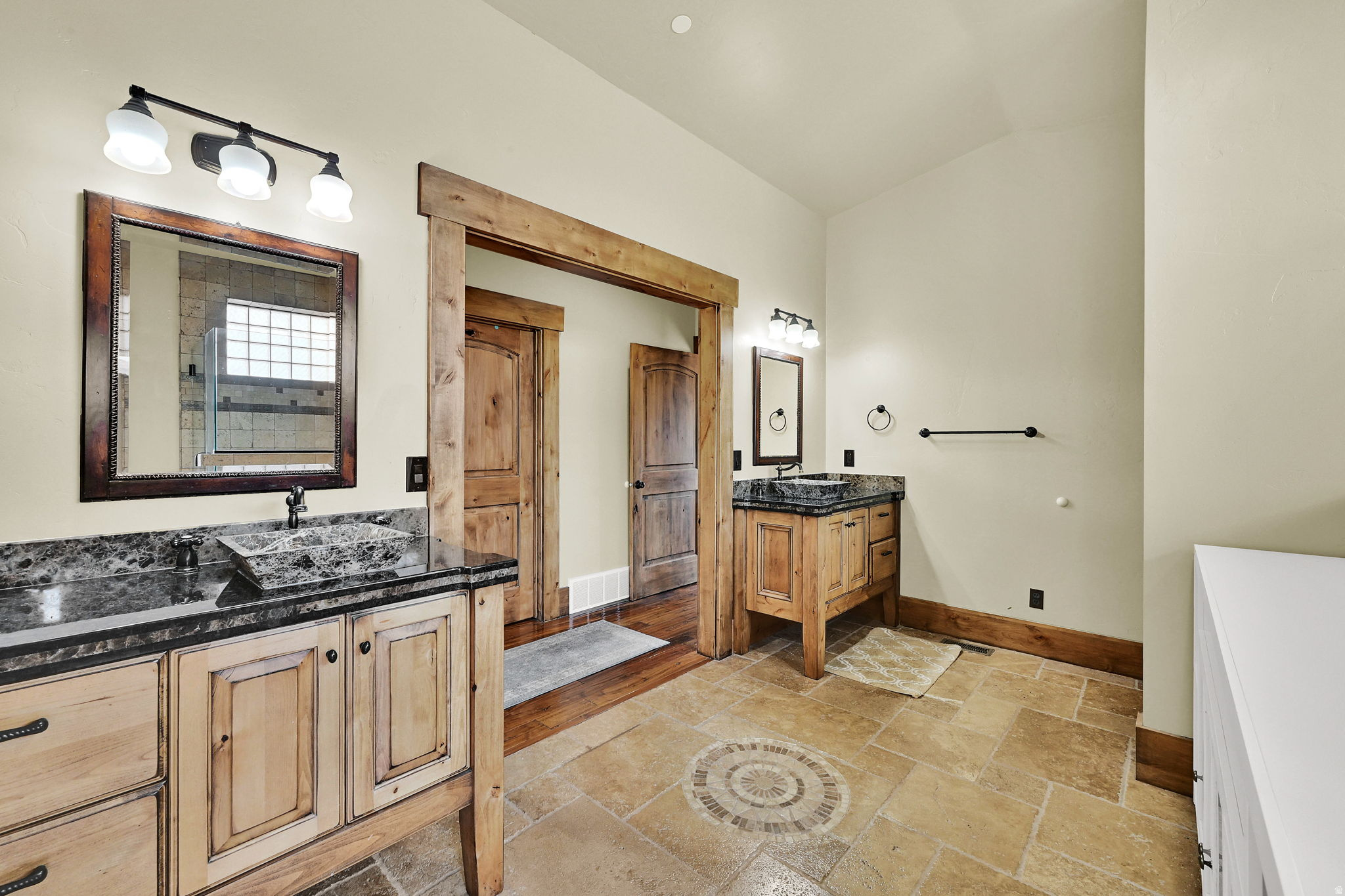 ELKHORN - Residential