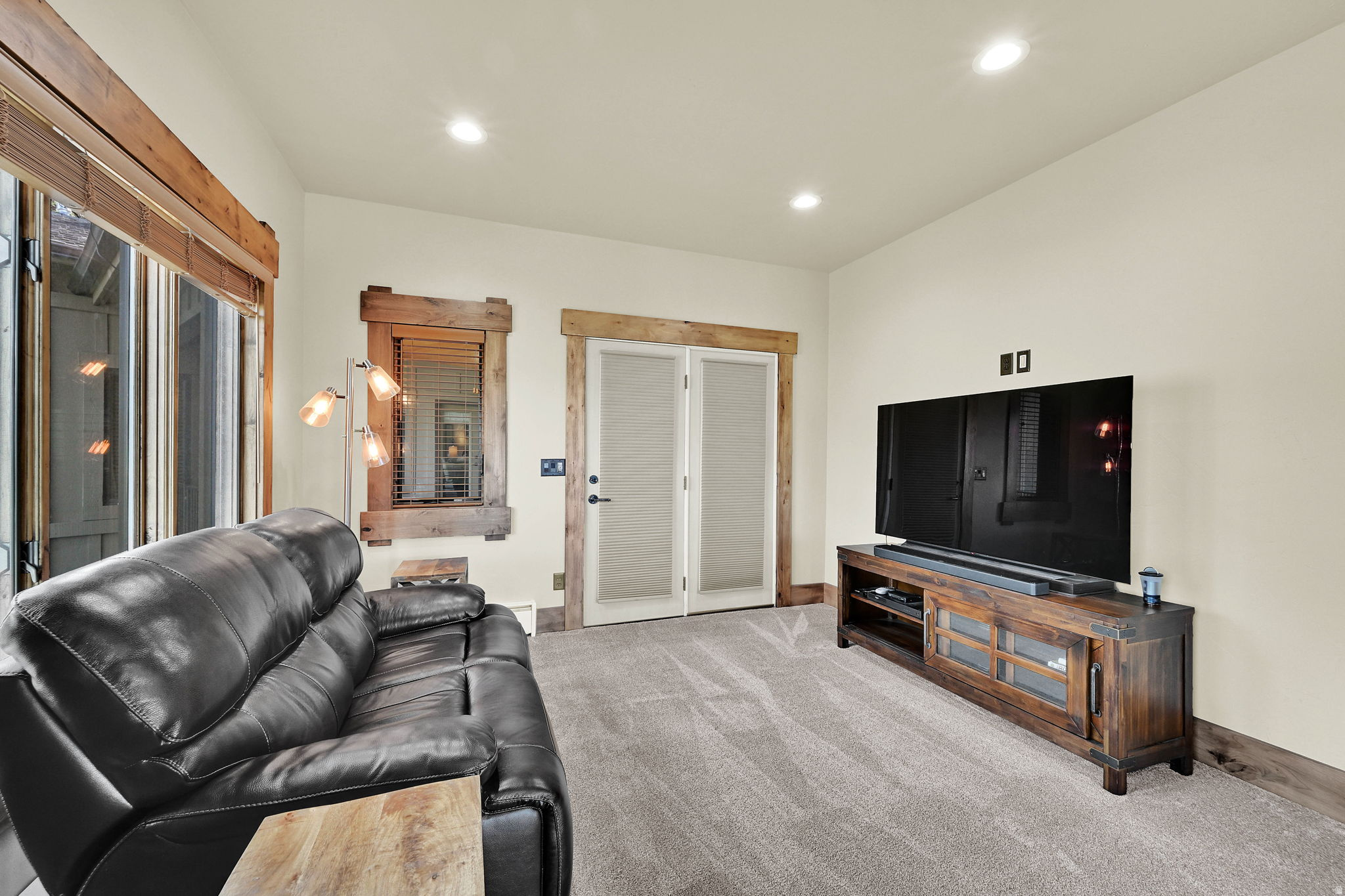 ELKHORN - Residential