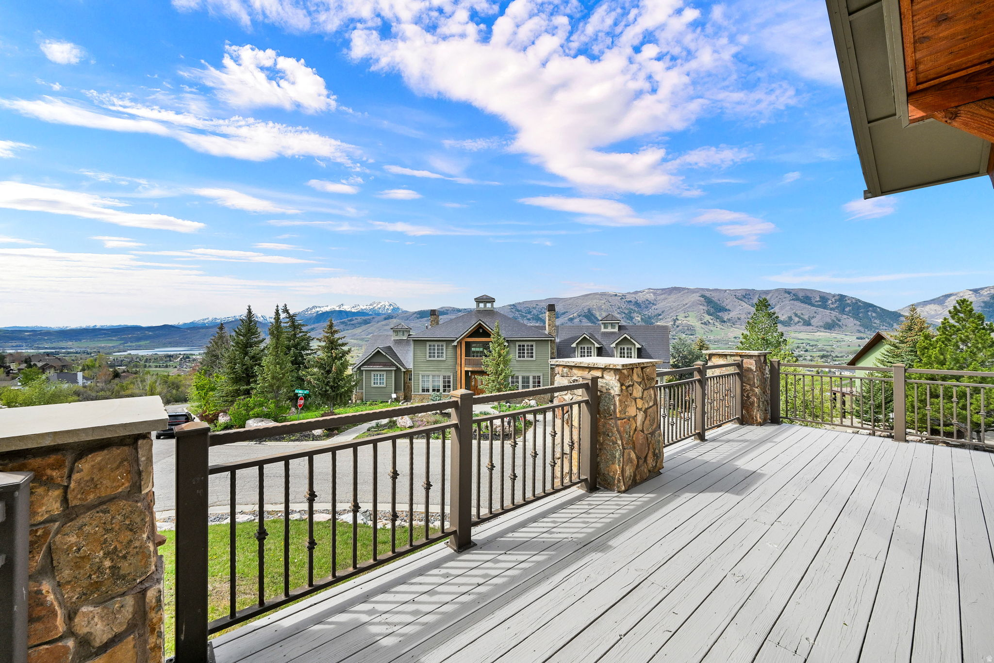 ELKHORN - Residential