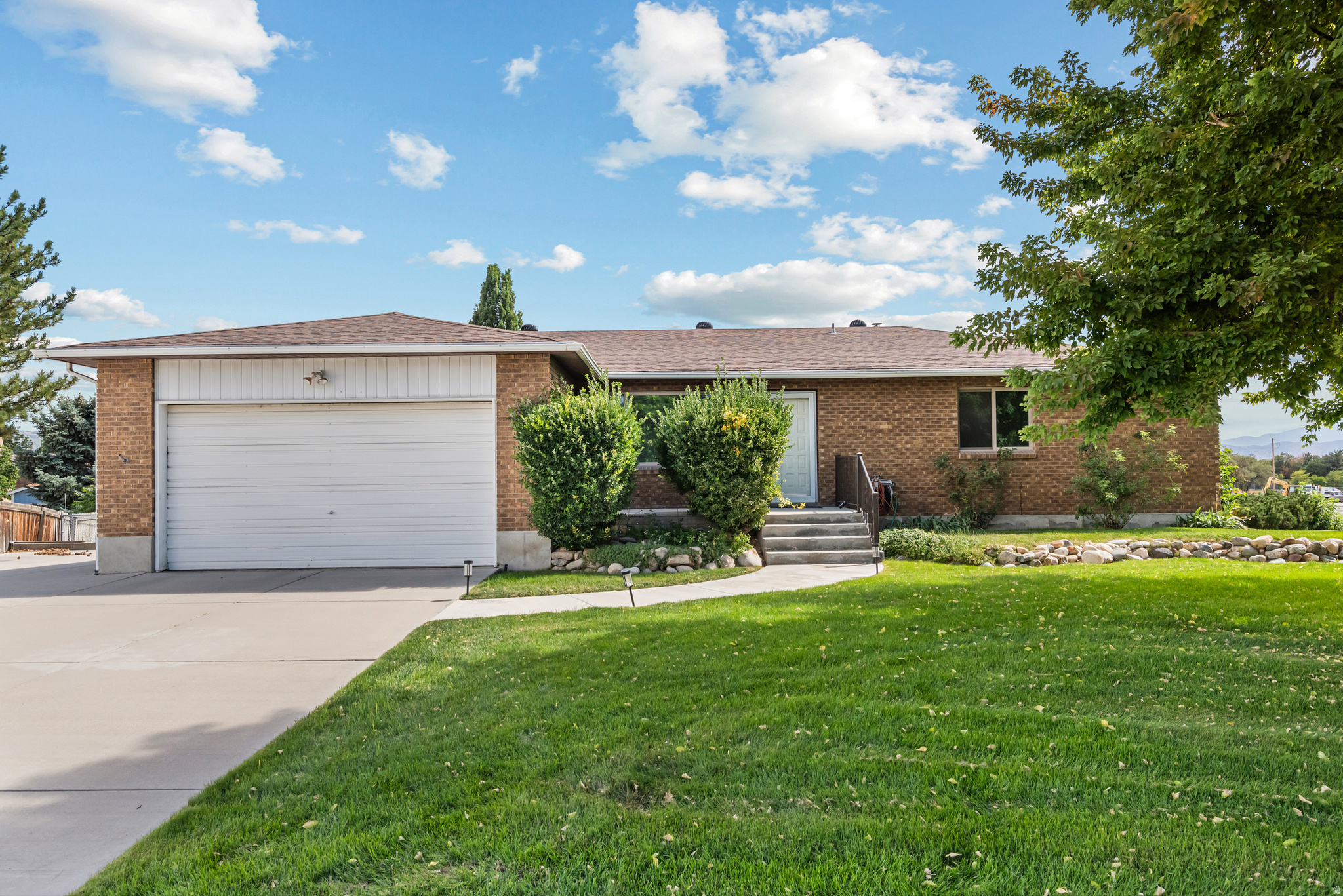 CRESCENT RIDGE #1 - Residential