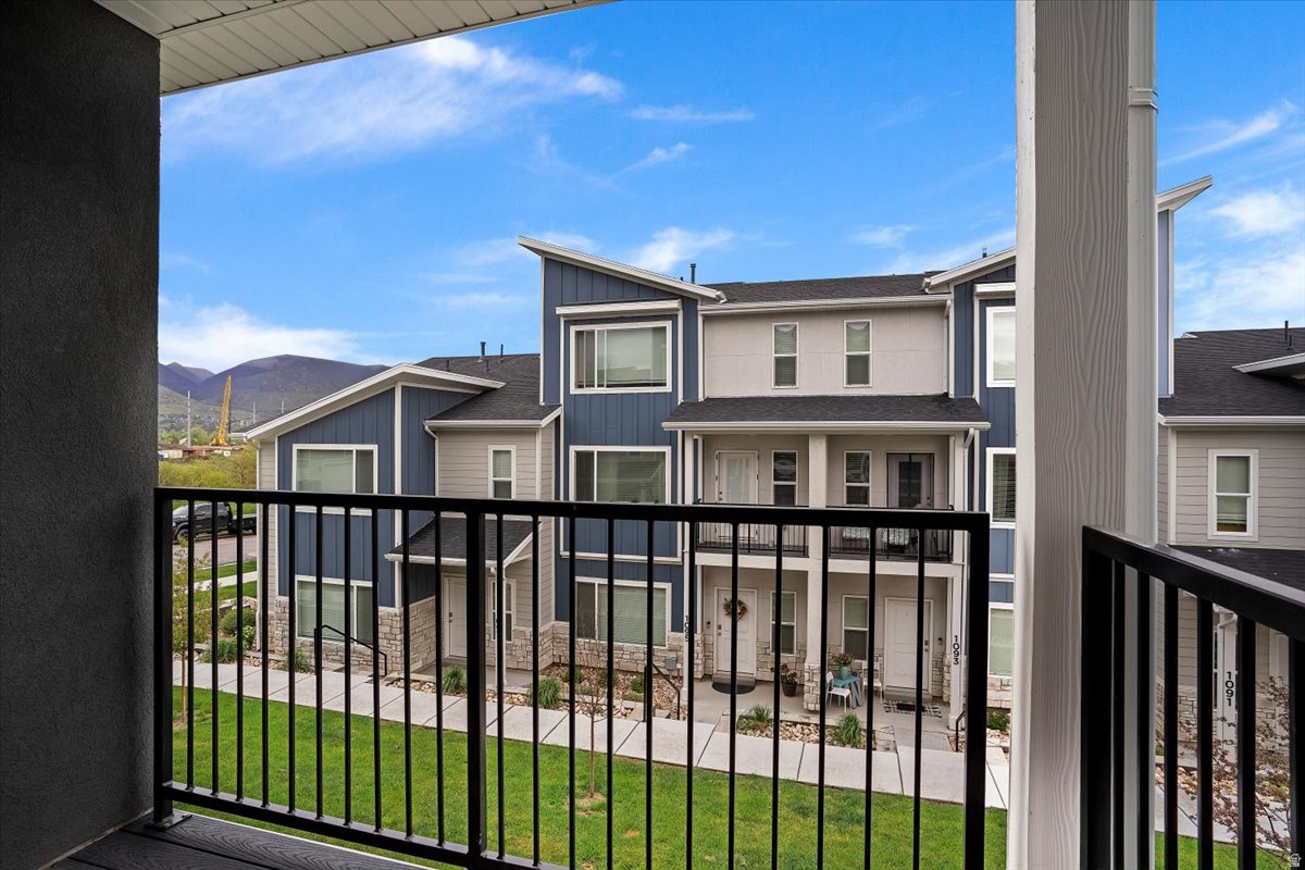 ARROWGATE - Residential