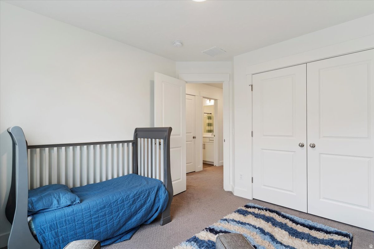 ARROWGATE - Residential