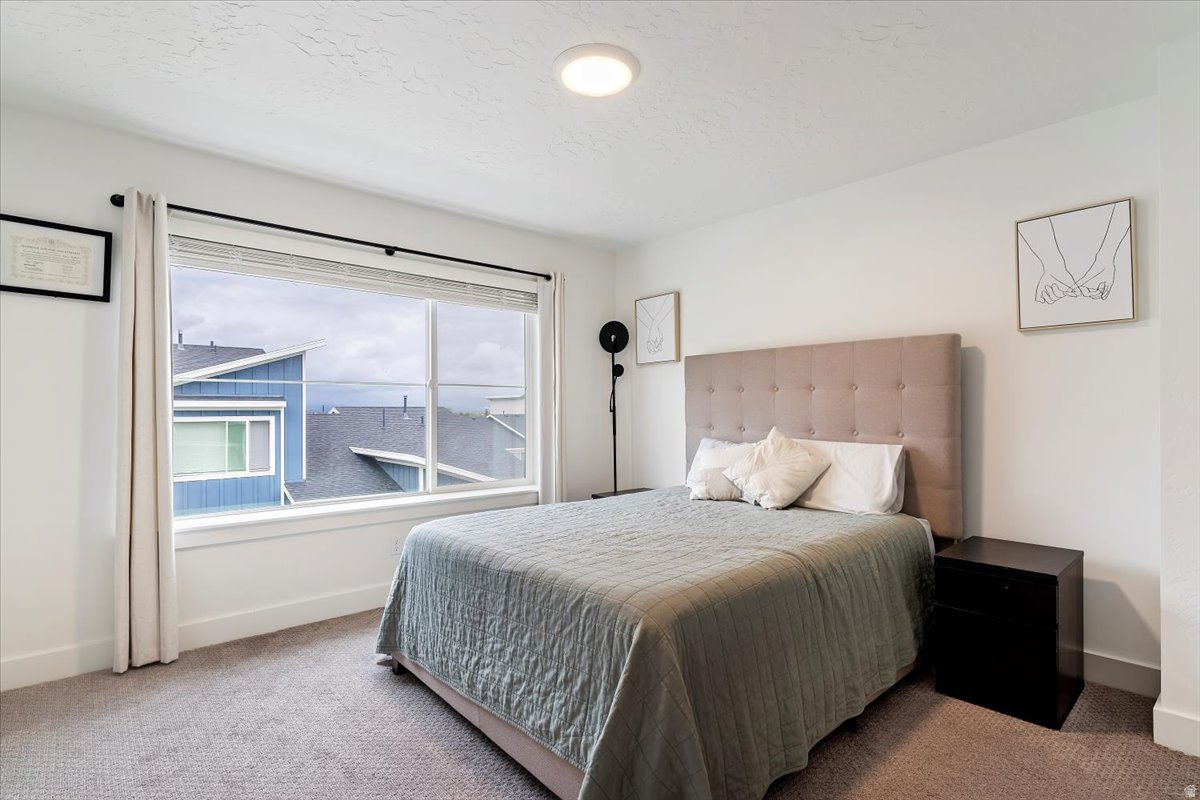 ARROWGATE - Residential