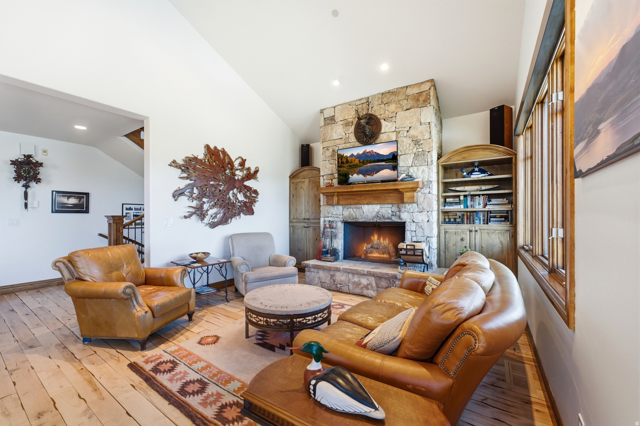 HIDEOUT CANYON - Residential