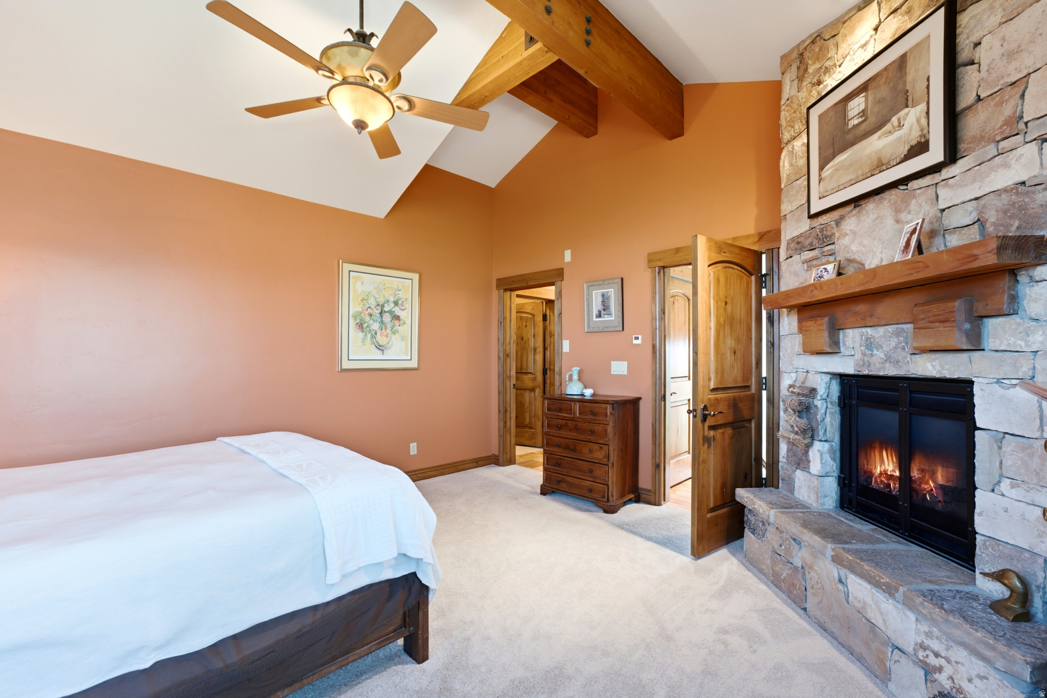 HIDEOUT CANYON - Residential