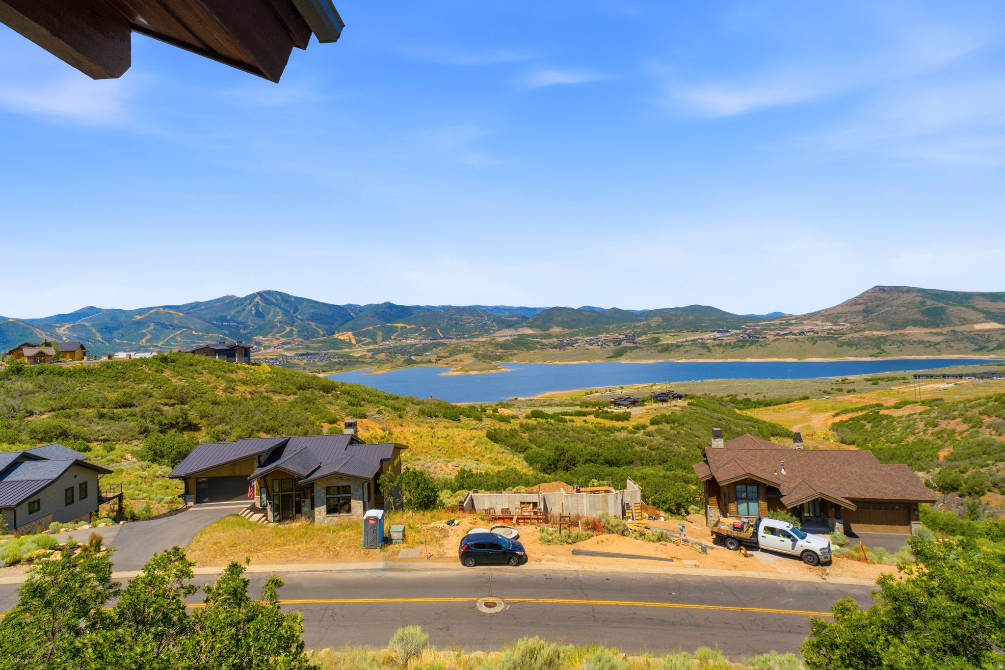 HIDEOUT CANYON - Residential