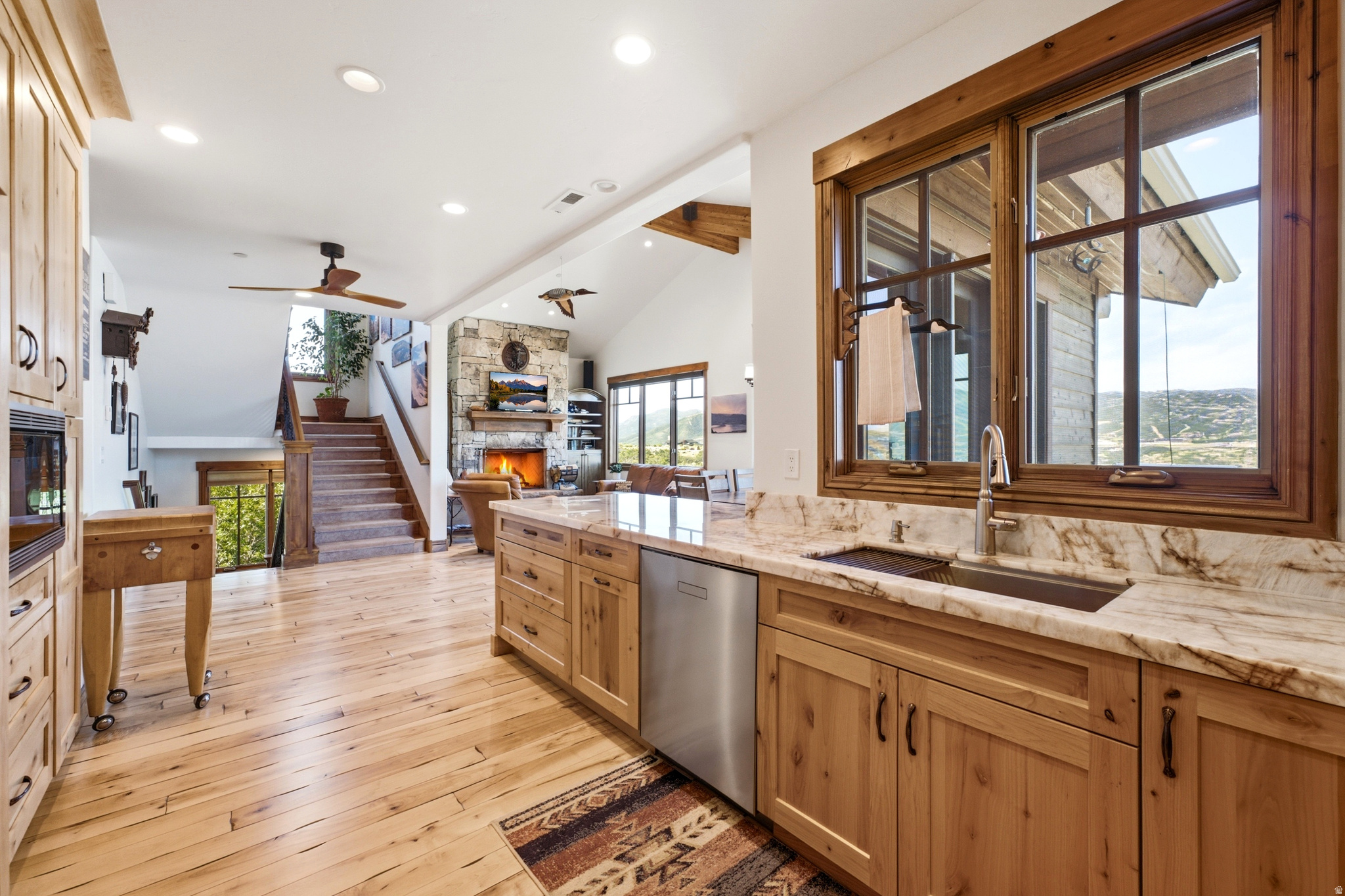 HIDEOUT CANYON - Residential