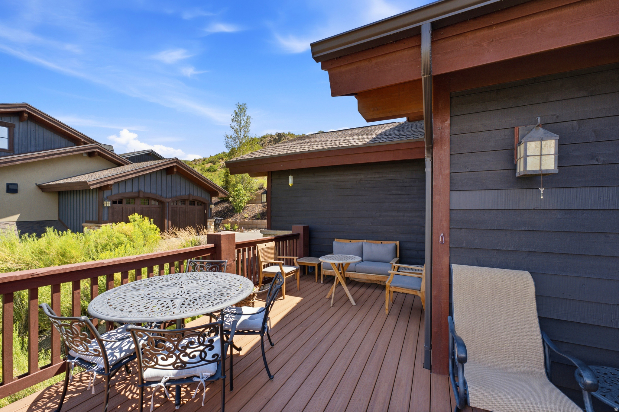 HIDEOUT CANYON - Residential