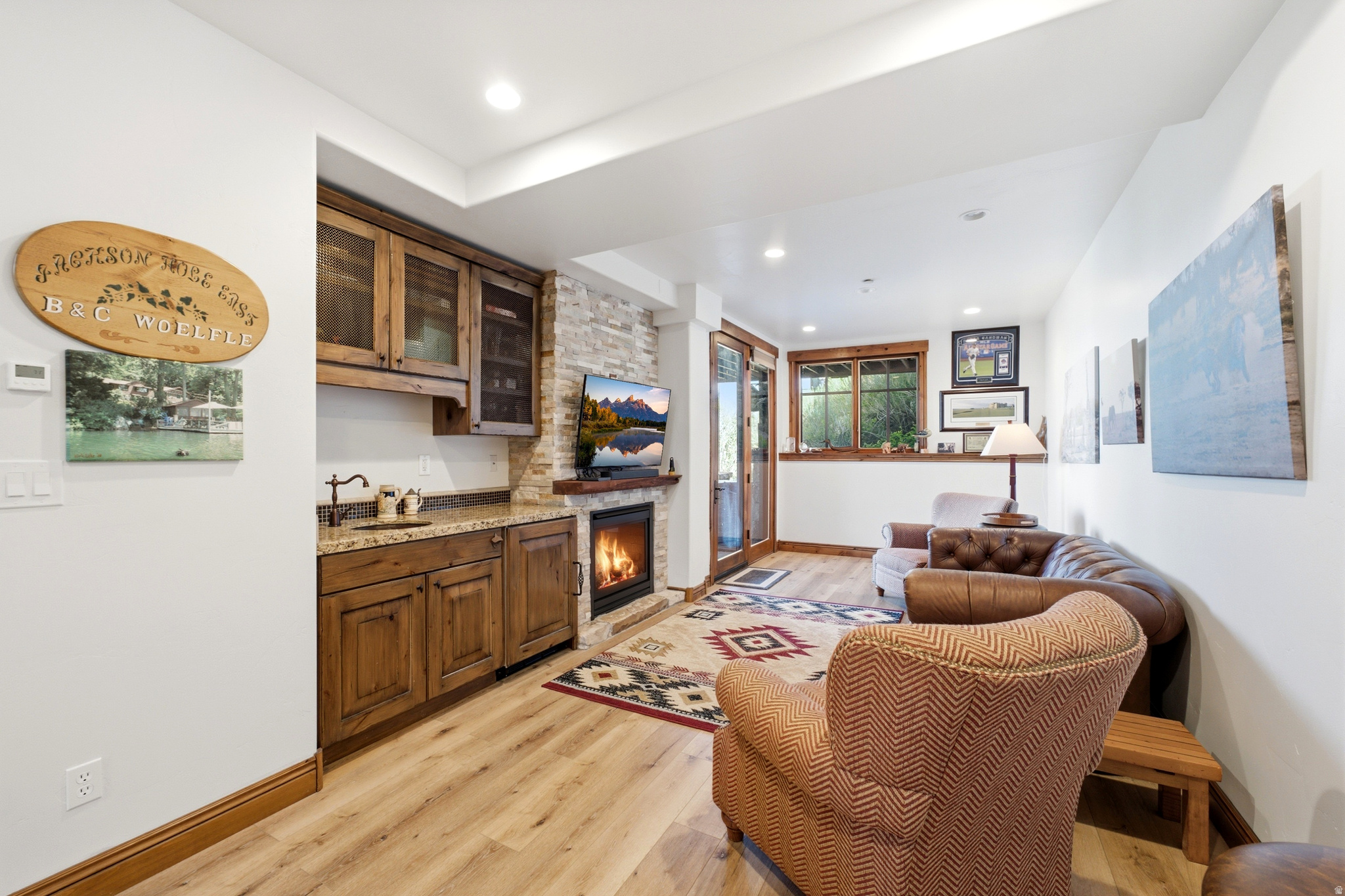 HIDEOUT CANYON - Residential