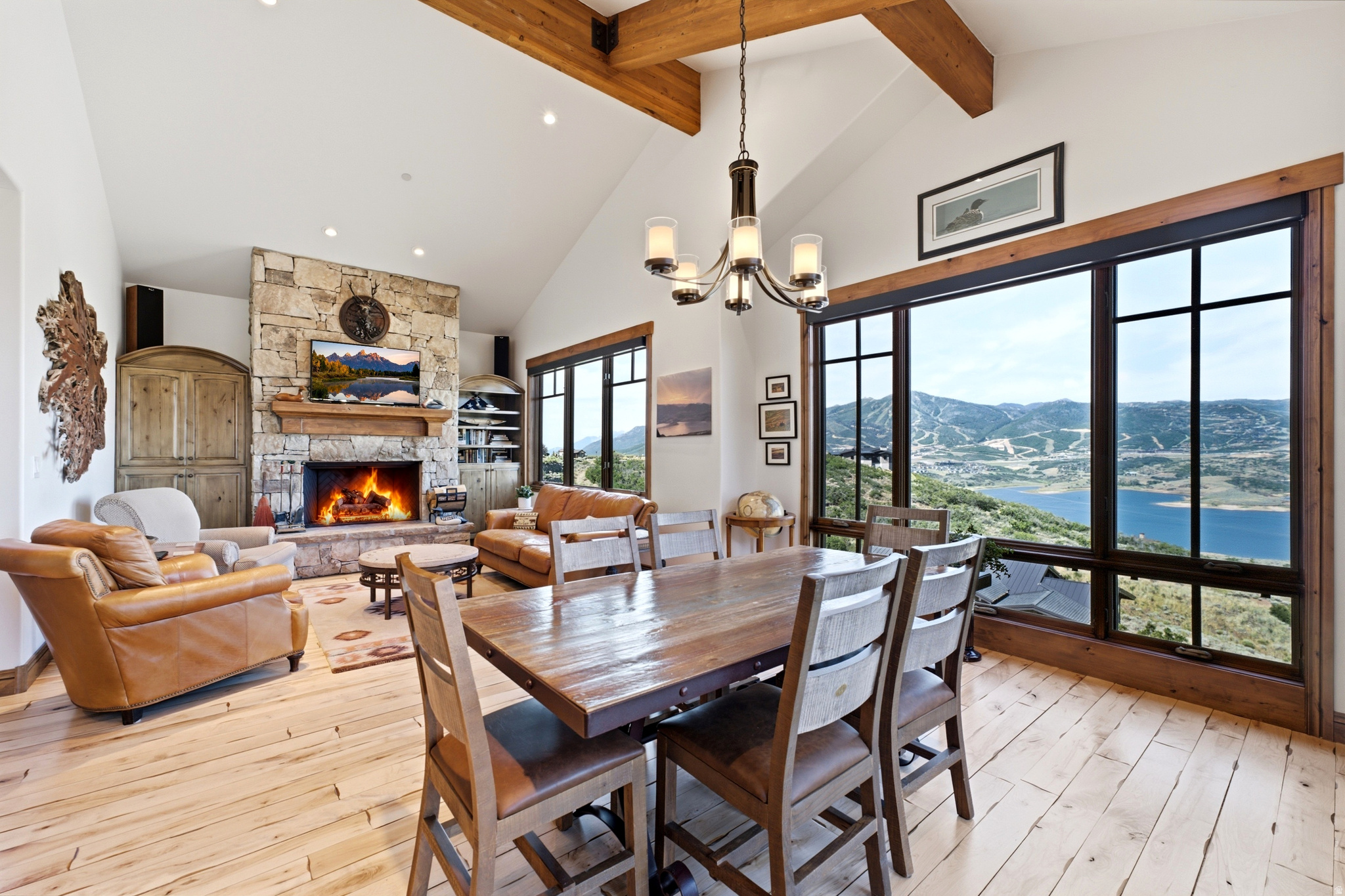 HIDEOUT CANYON - Residential