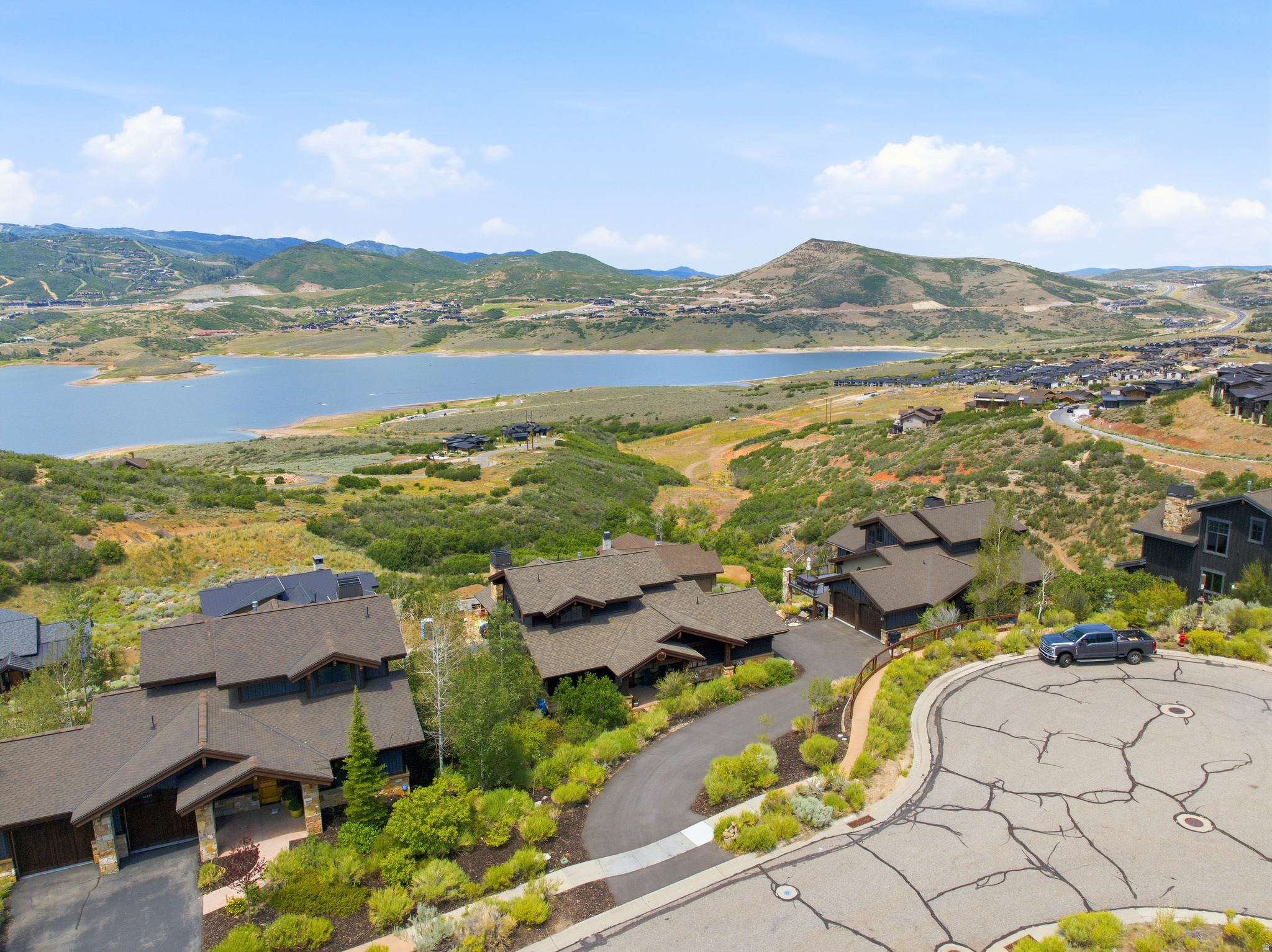 HIDEOUT CANYON - Residential