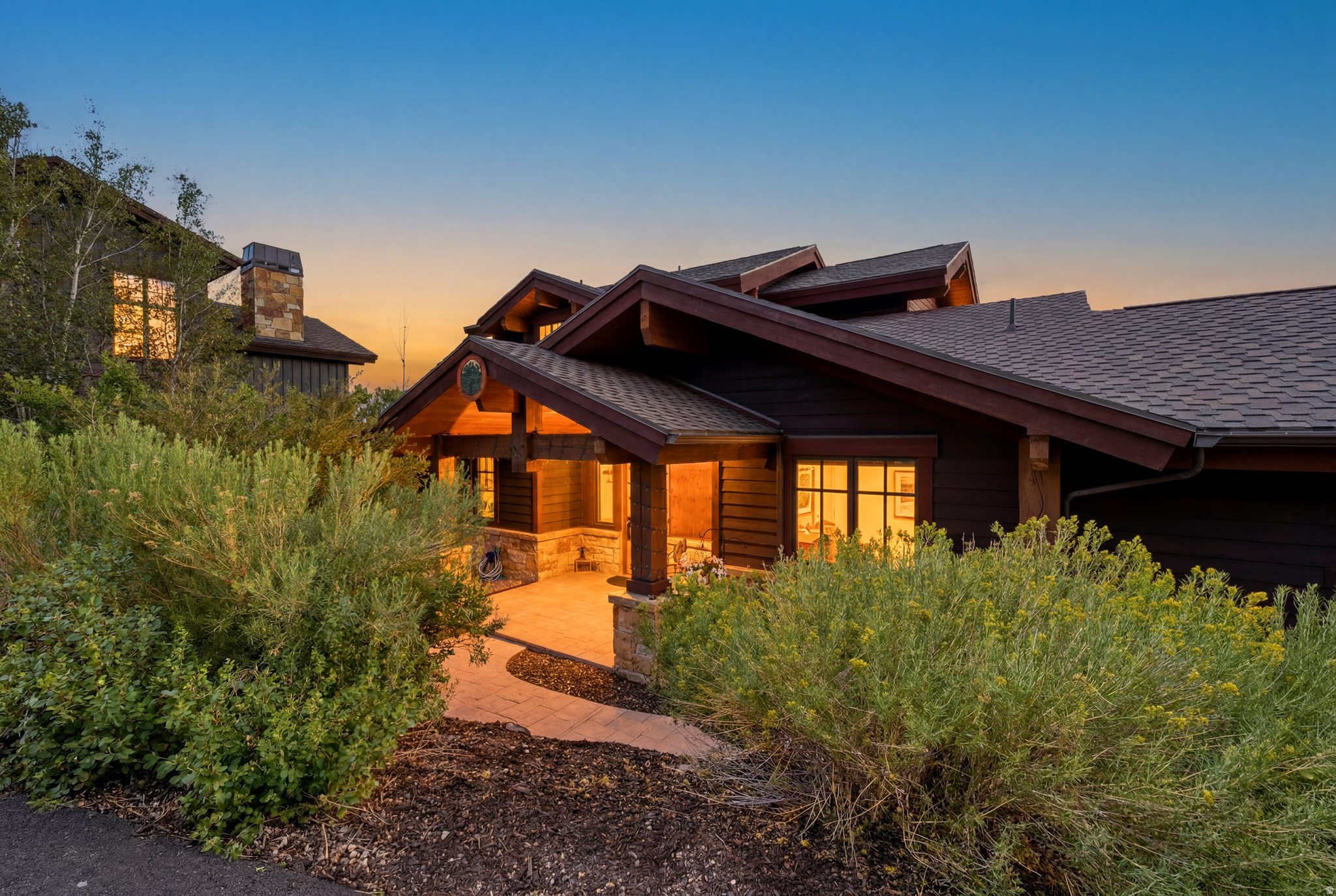 HIDEOUT CANYON - Residential