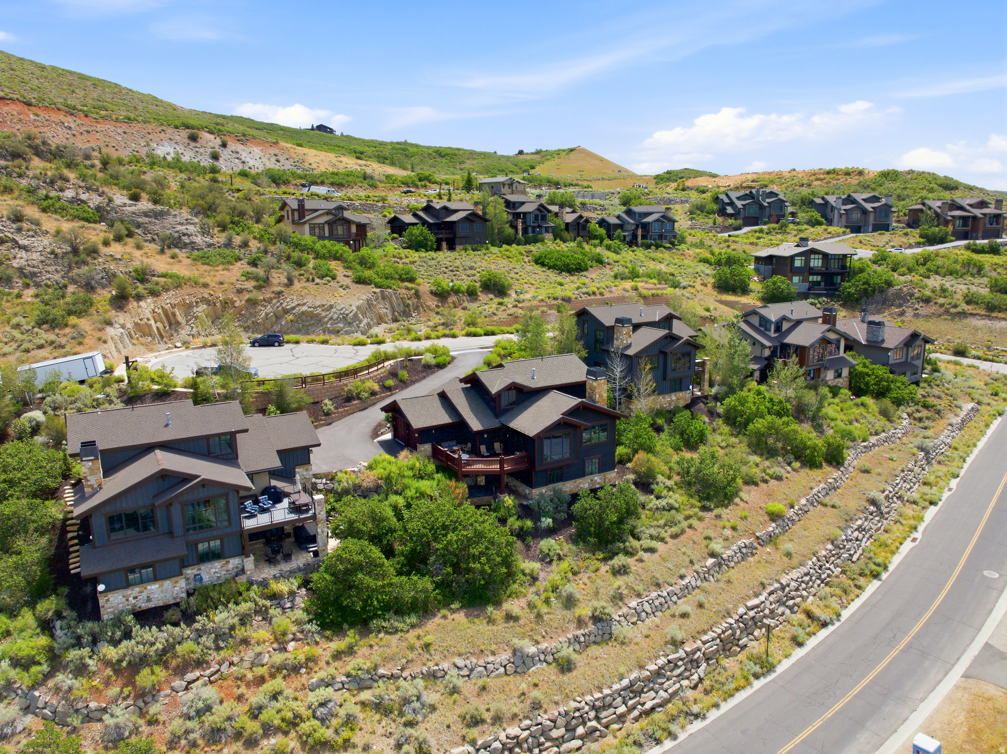 HIDEOUT CANYON - Residential