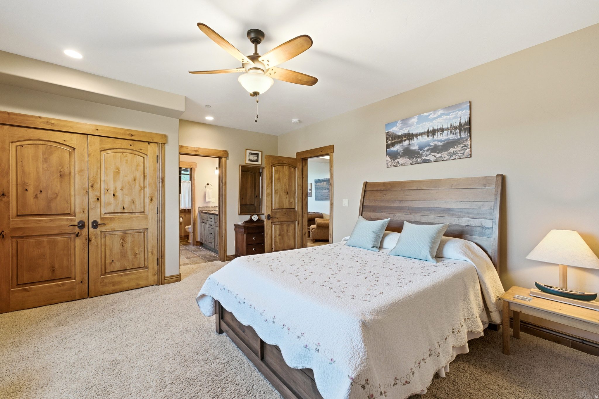 HIDEOUT CANYON - Residential