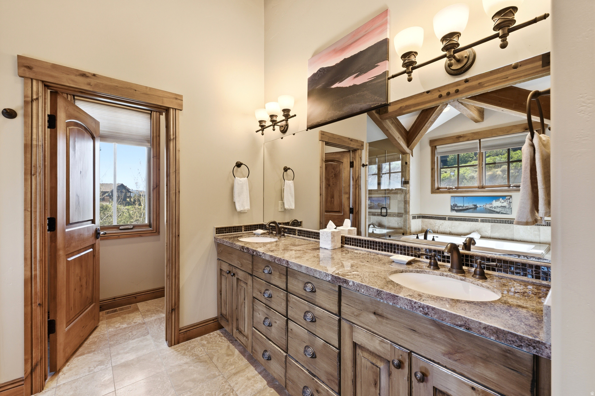HIDEOUT CANYON - Residential