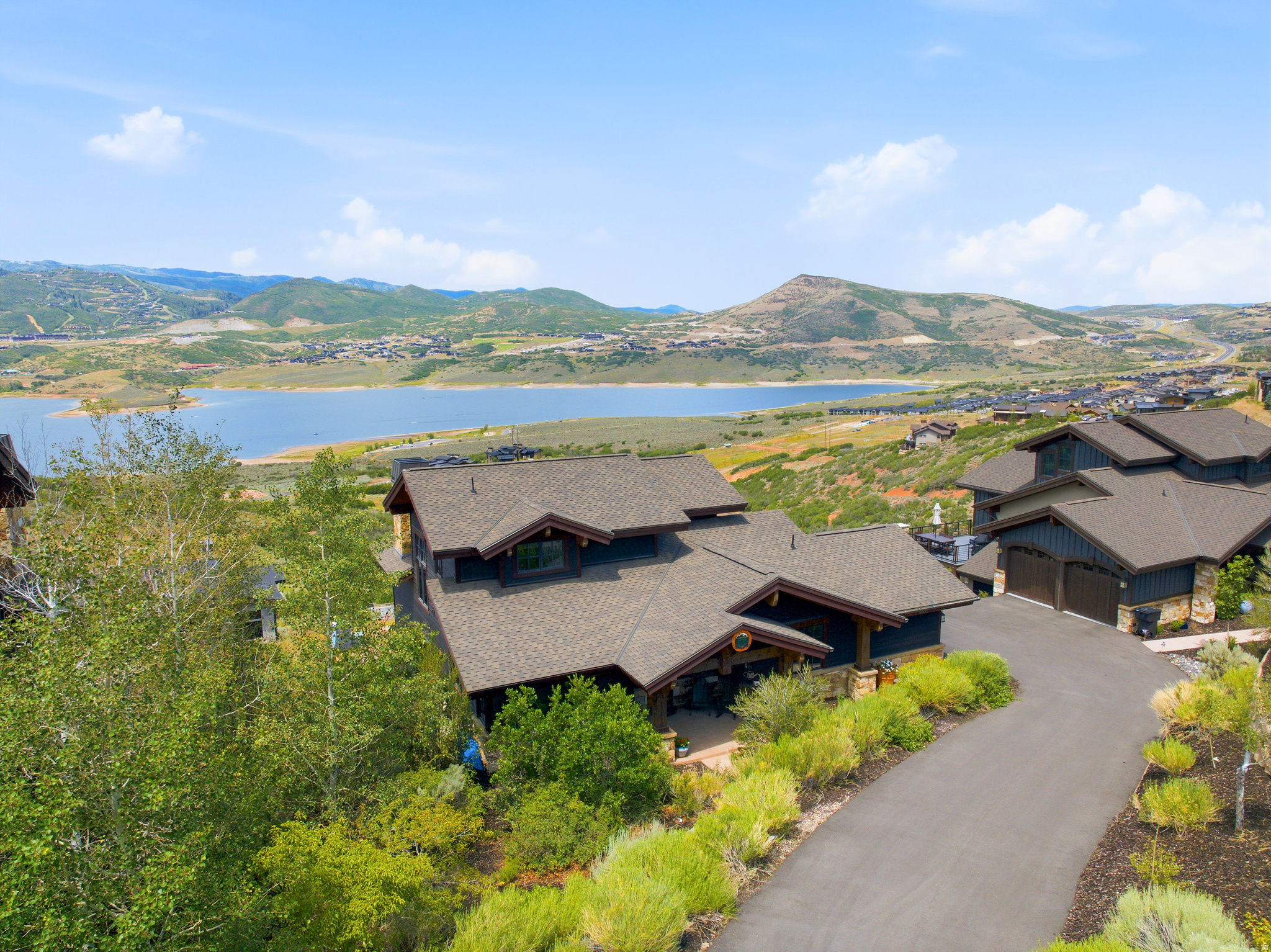 HIDEOUT CANYON - Residential