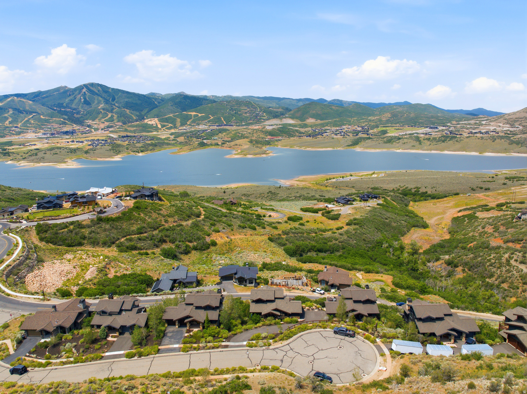 HIDEOUT CANYON - Residential