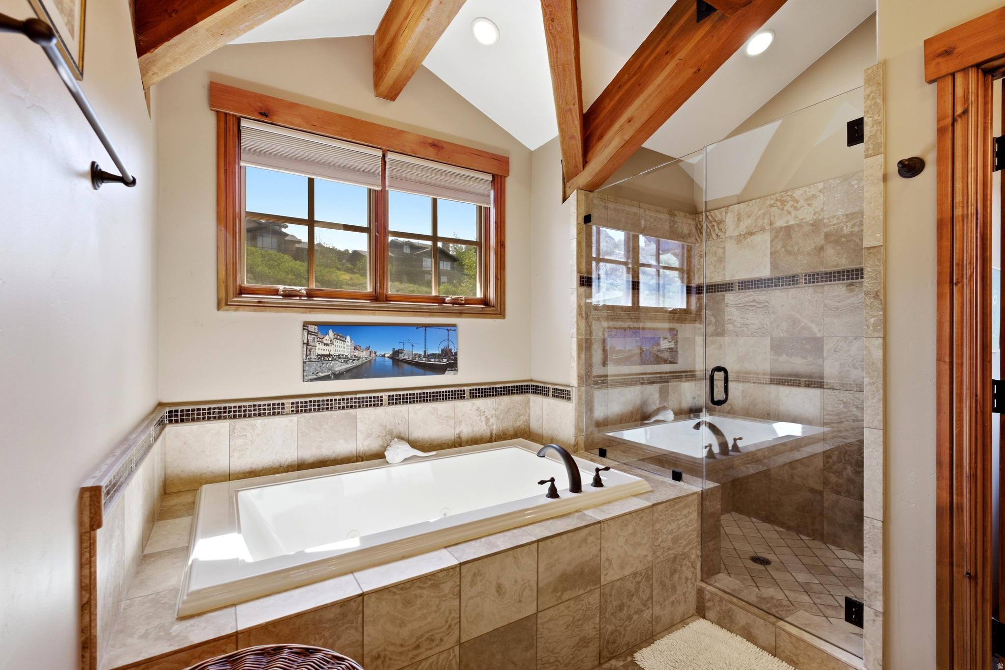 HIDEOUT CANYON - Residential
