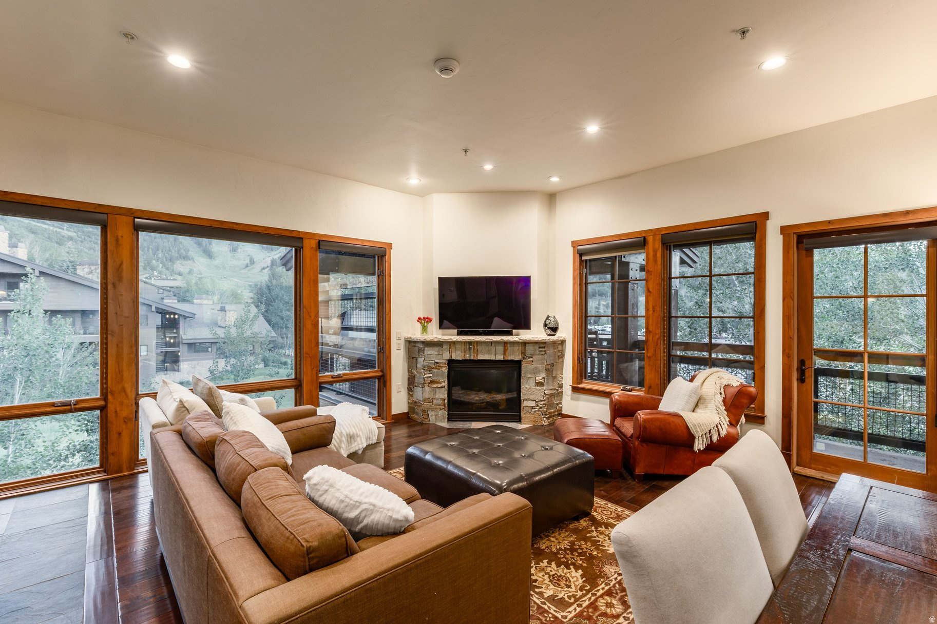 SILVER BARON - Residential