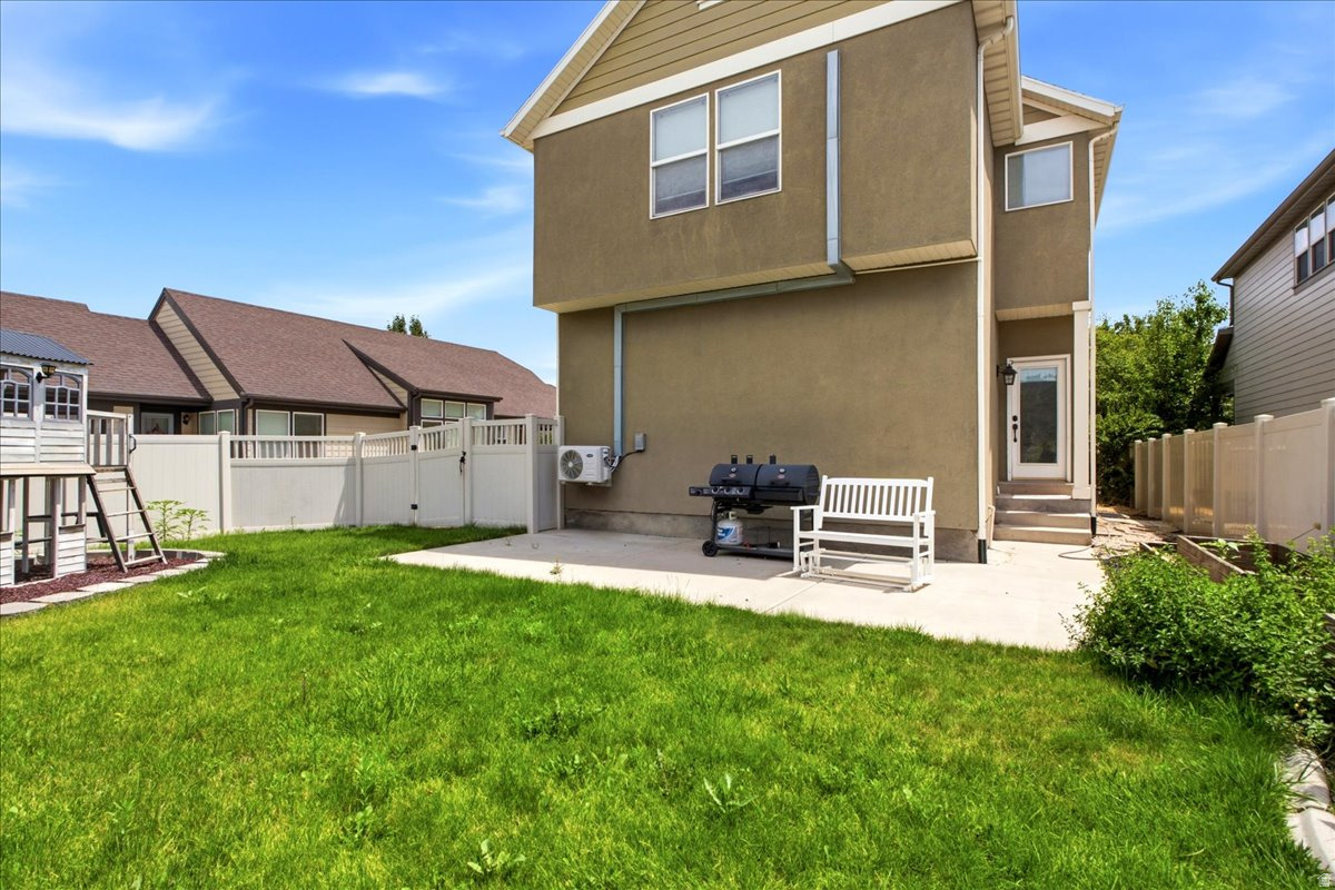 DAYBREAK - Residential