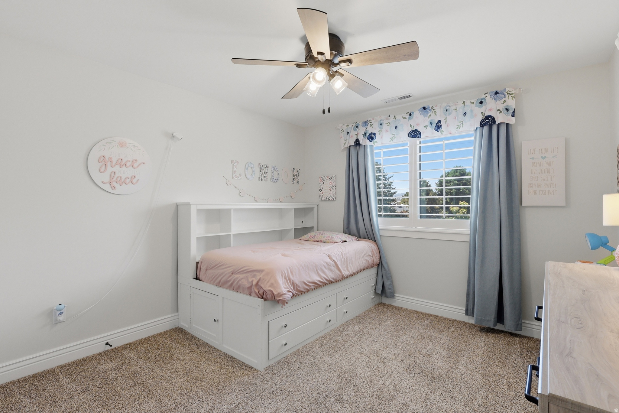 URBAN RIDGE COVE - Residential