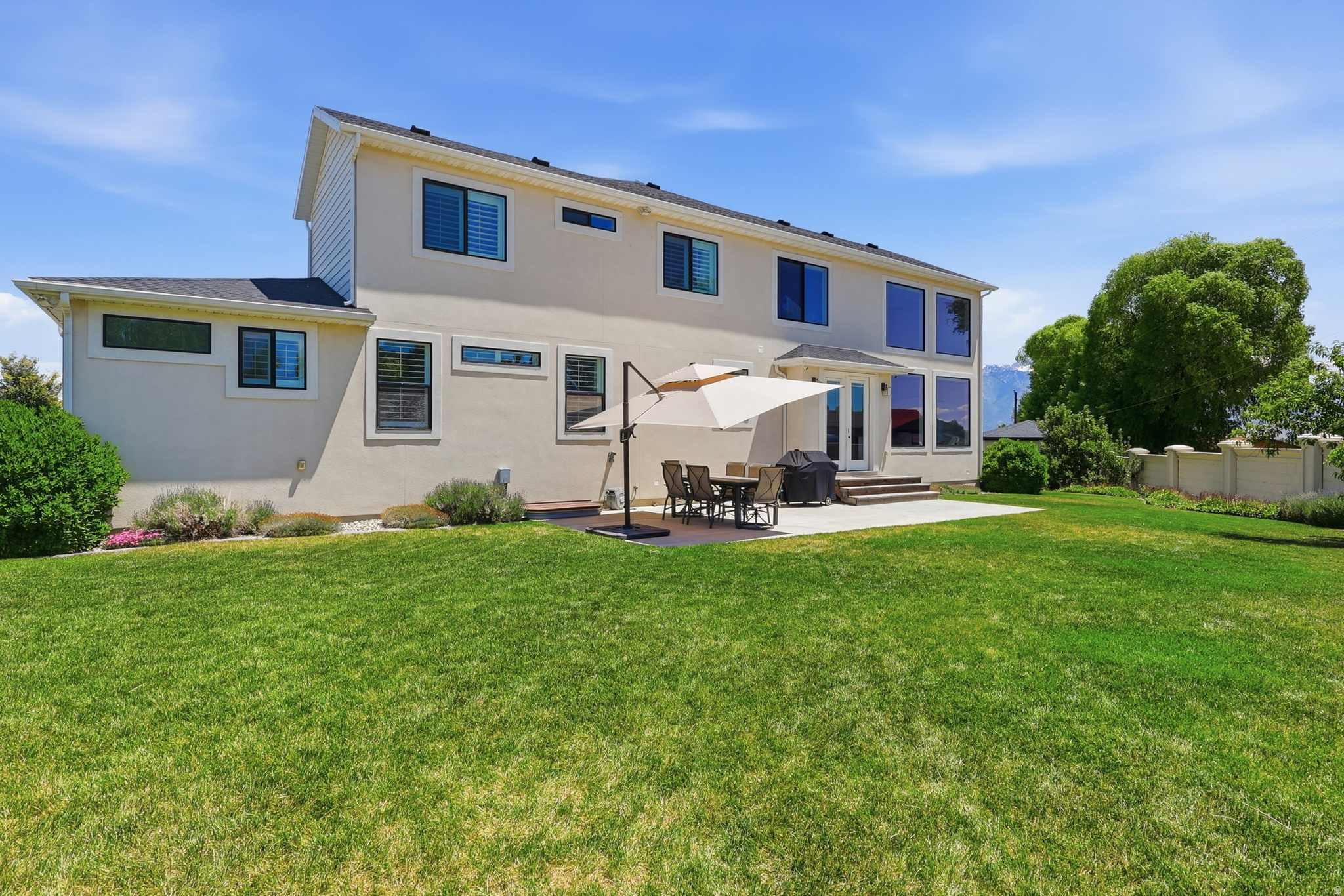 URBAN RIDGE COVE - Residential