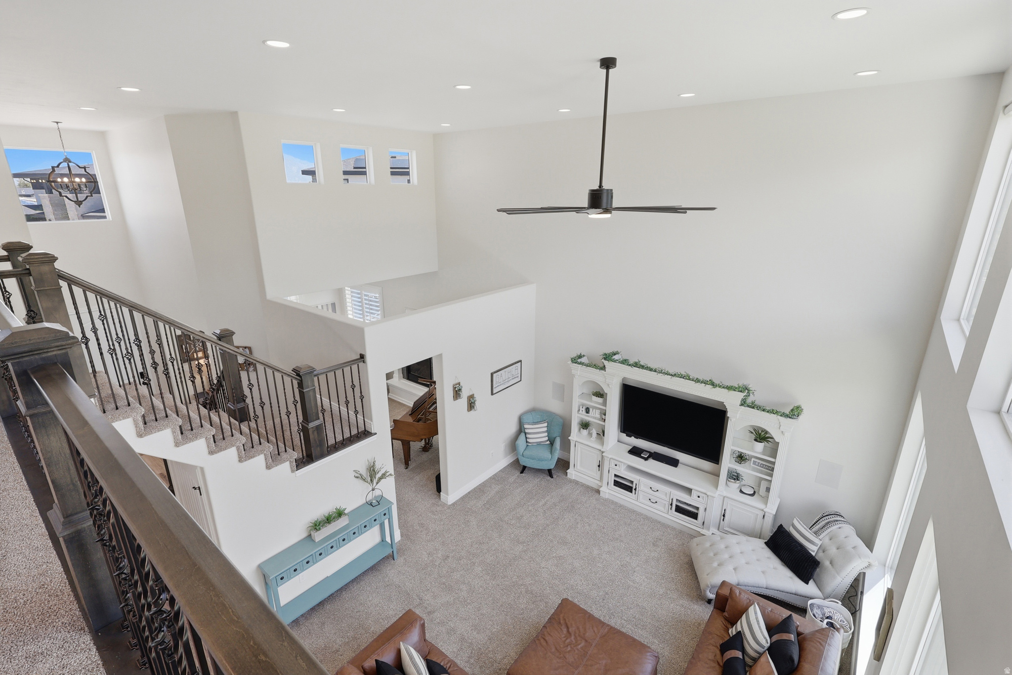 URBAN RIDGE COVE - Residential
