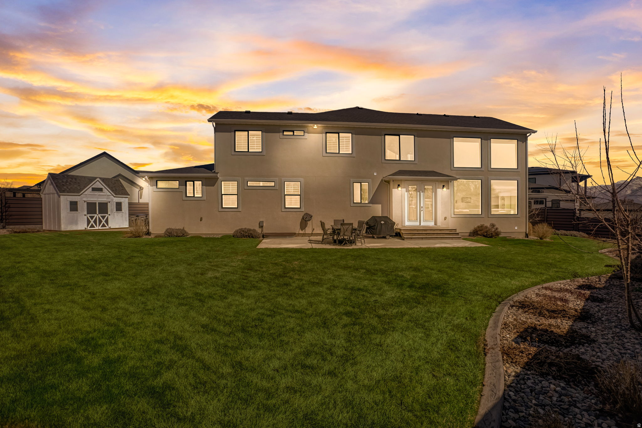 URBAN RIDGE COVE - Residential