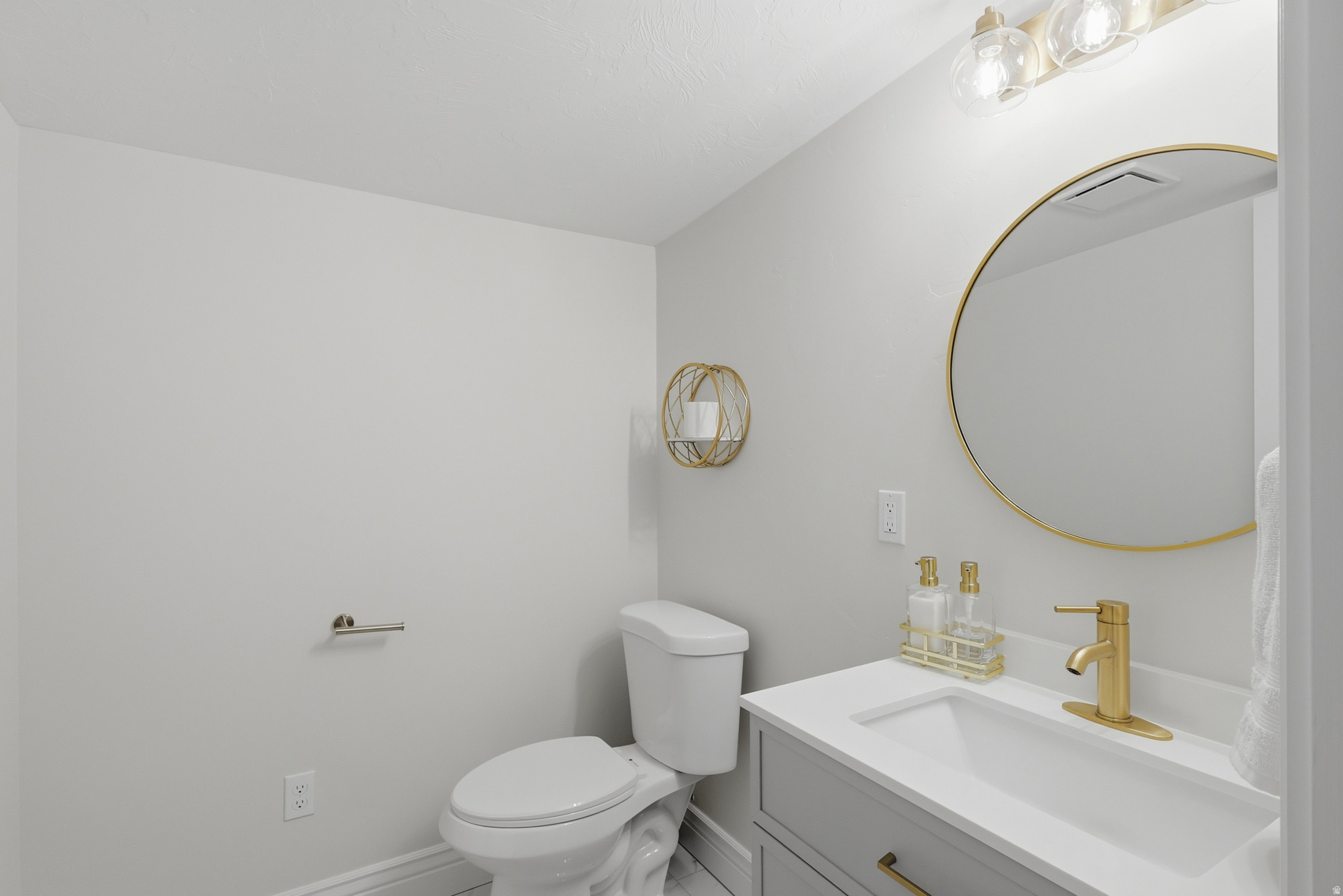 URBAN RIDGE COVE - Residential